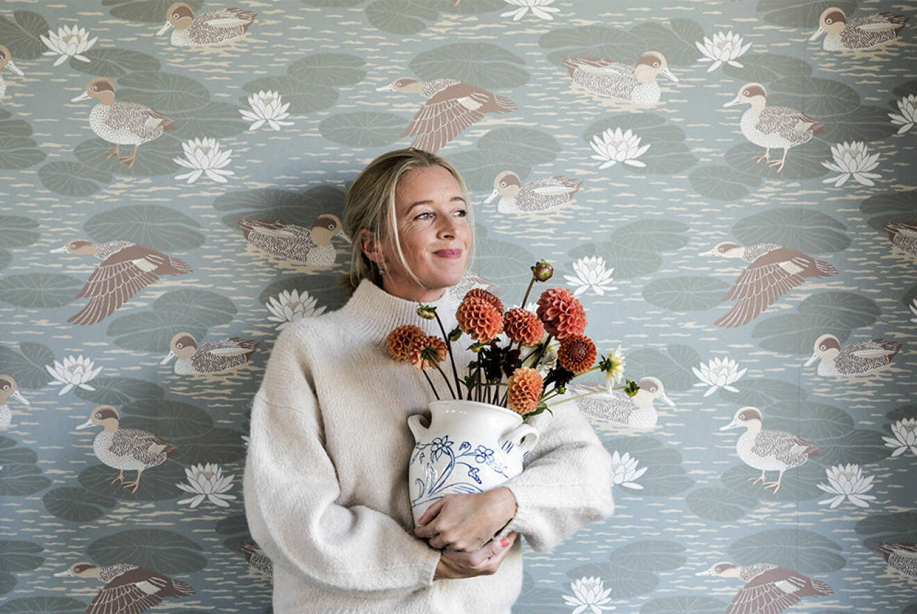 Emma von Brömssen är mönsterdesigner, konstnär och expert på tapeter