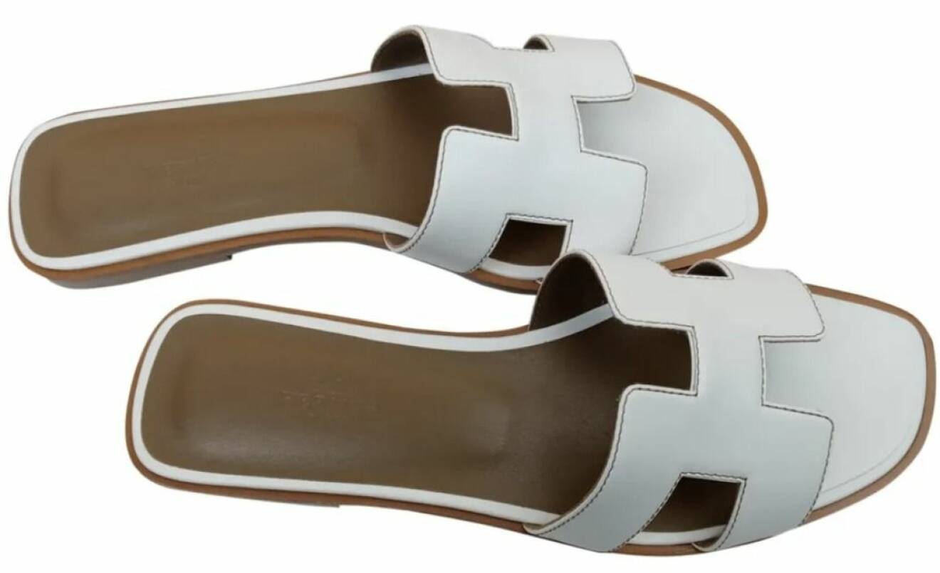 Sandalerna Oran från Hermès i vitt