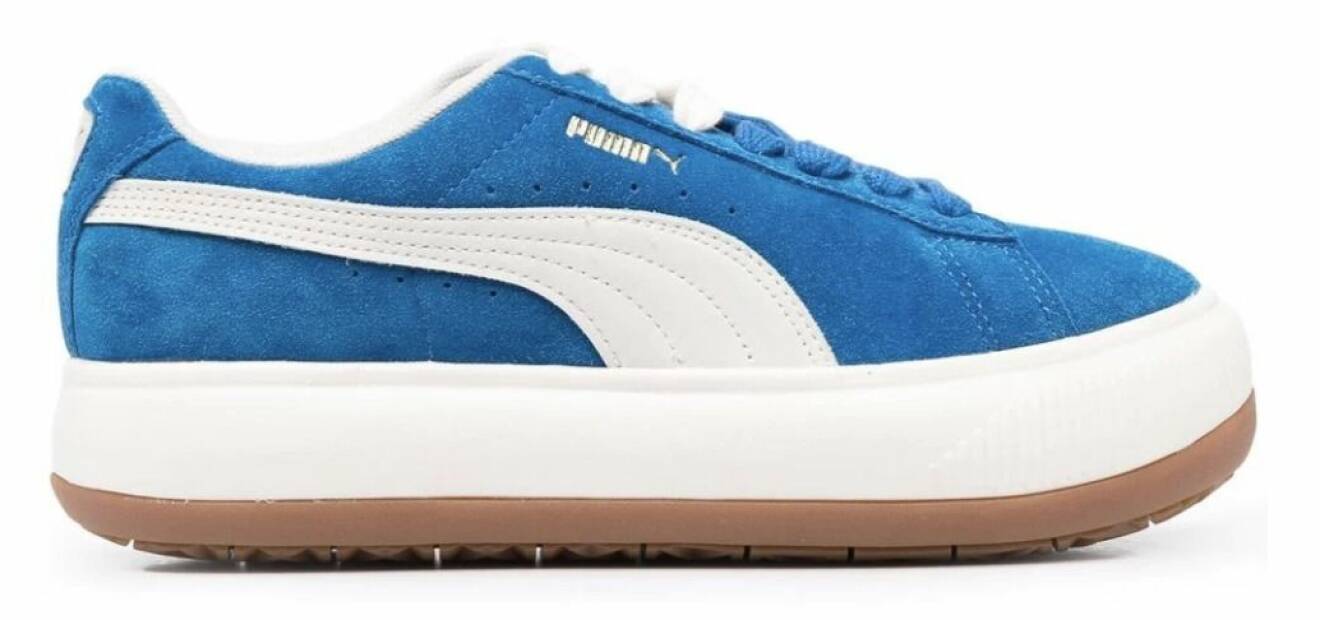 chunky sneakers från puma i pigg blå färg.