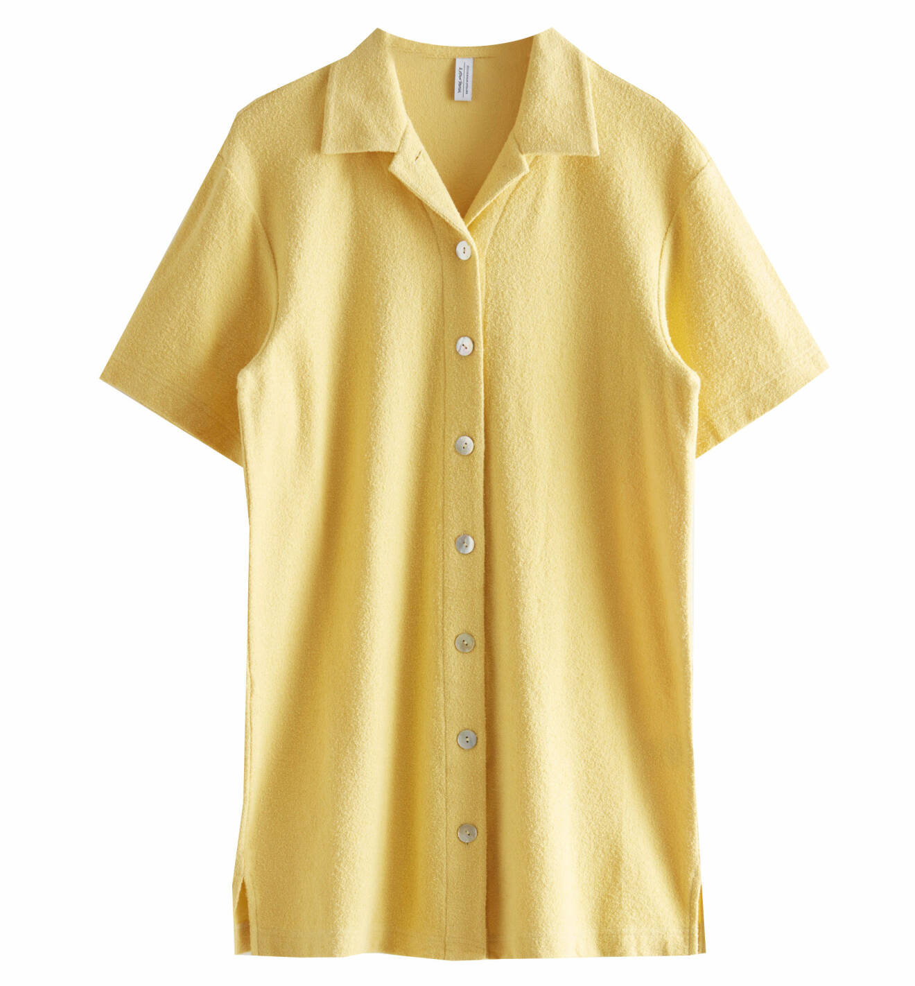 gul skjortklänning