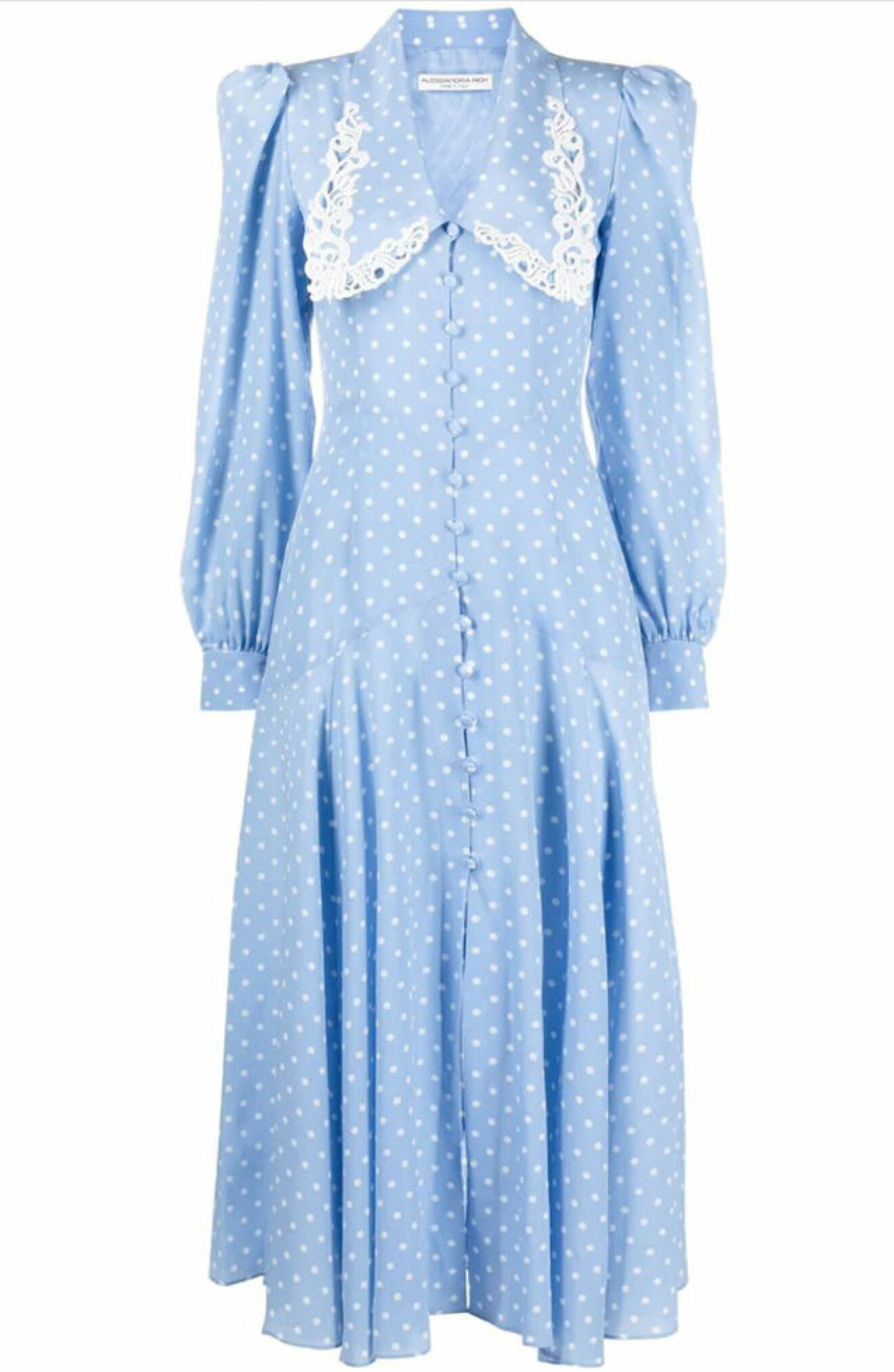 ljusblå prickig V-ringad klänning med knappar till sommaren 2021