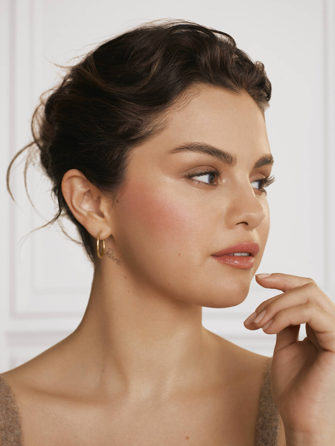 Selena Gomez lanserar Rare Beauty i Sverige i juli