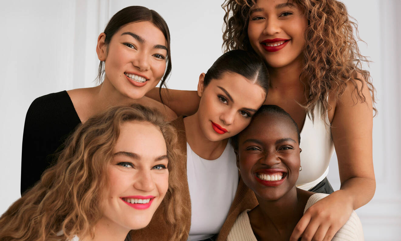 Selena Gomez Rare Beauty lanseras på Sephora