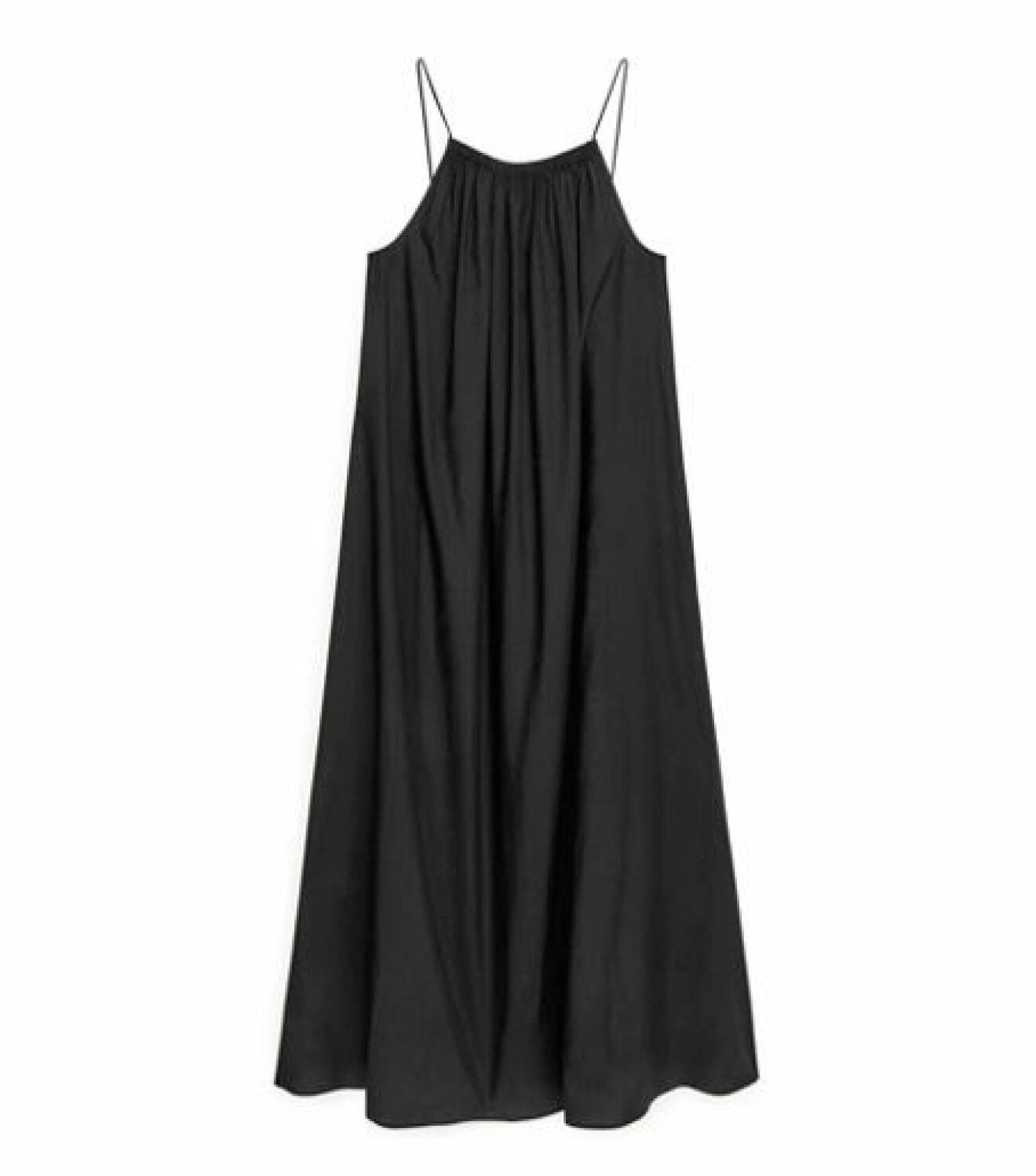 svart klänning dam
