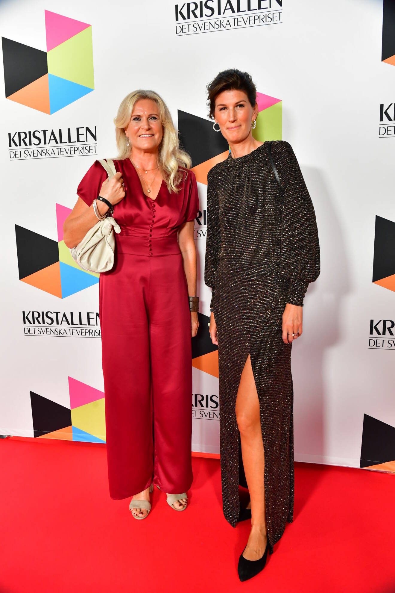 SVT:s programledare Camilla Kvartoft och nyhetsankare Cecilia Gralde.