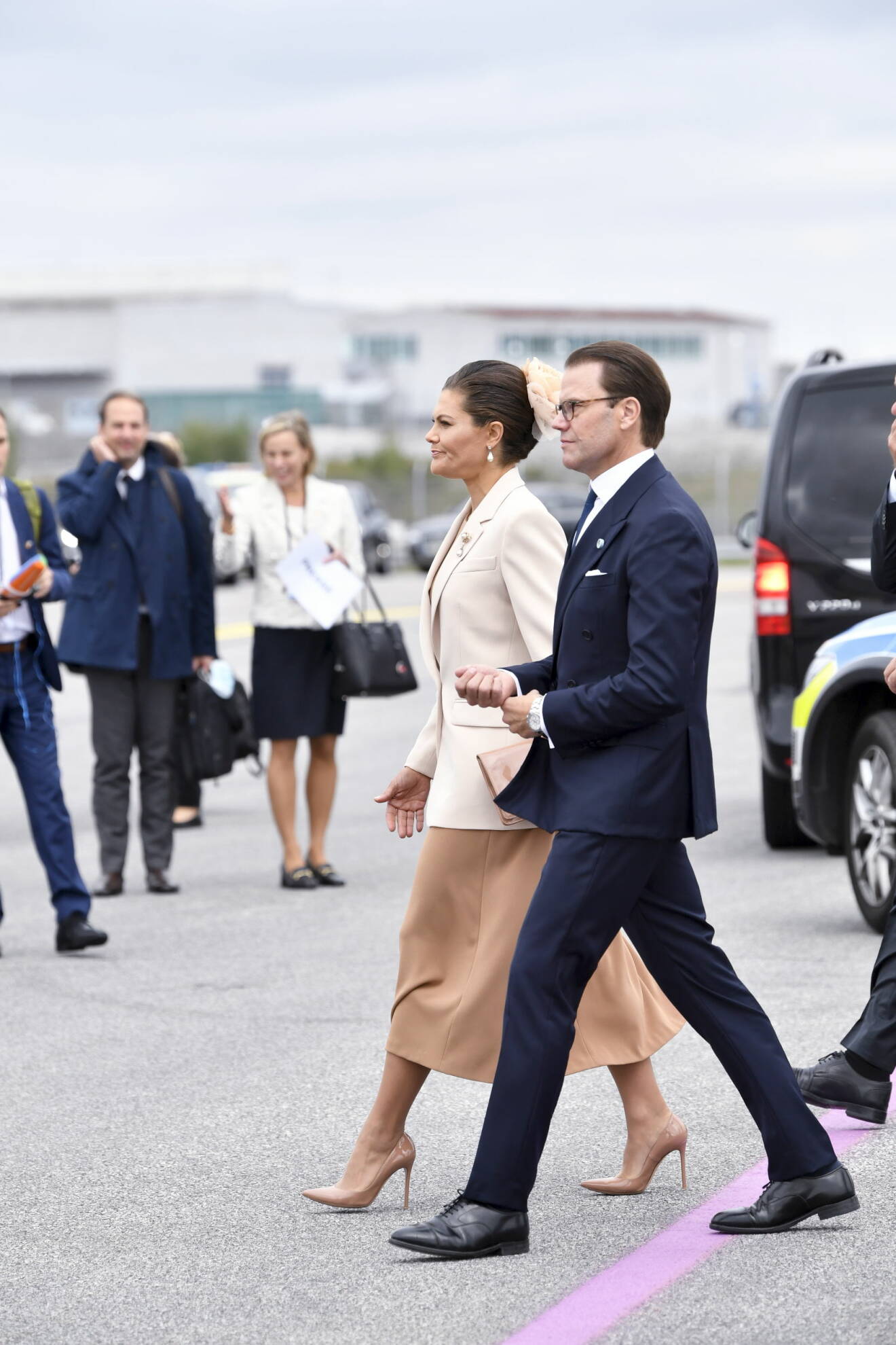 Kronprinsessan och prins Daniel på Arlanda