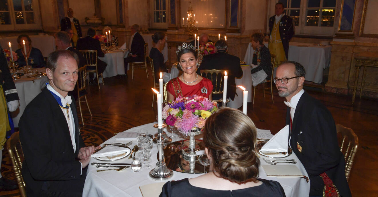 Kronprinsessan på galamiddag i Vita havet på Kungliga slottet