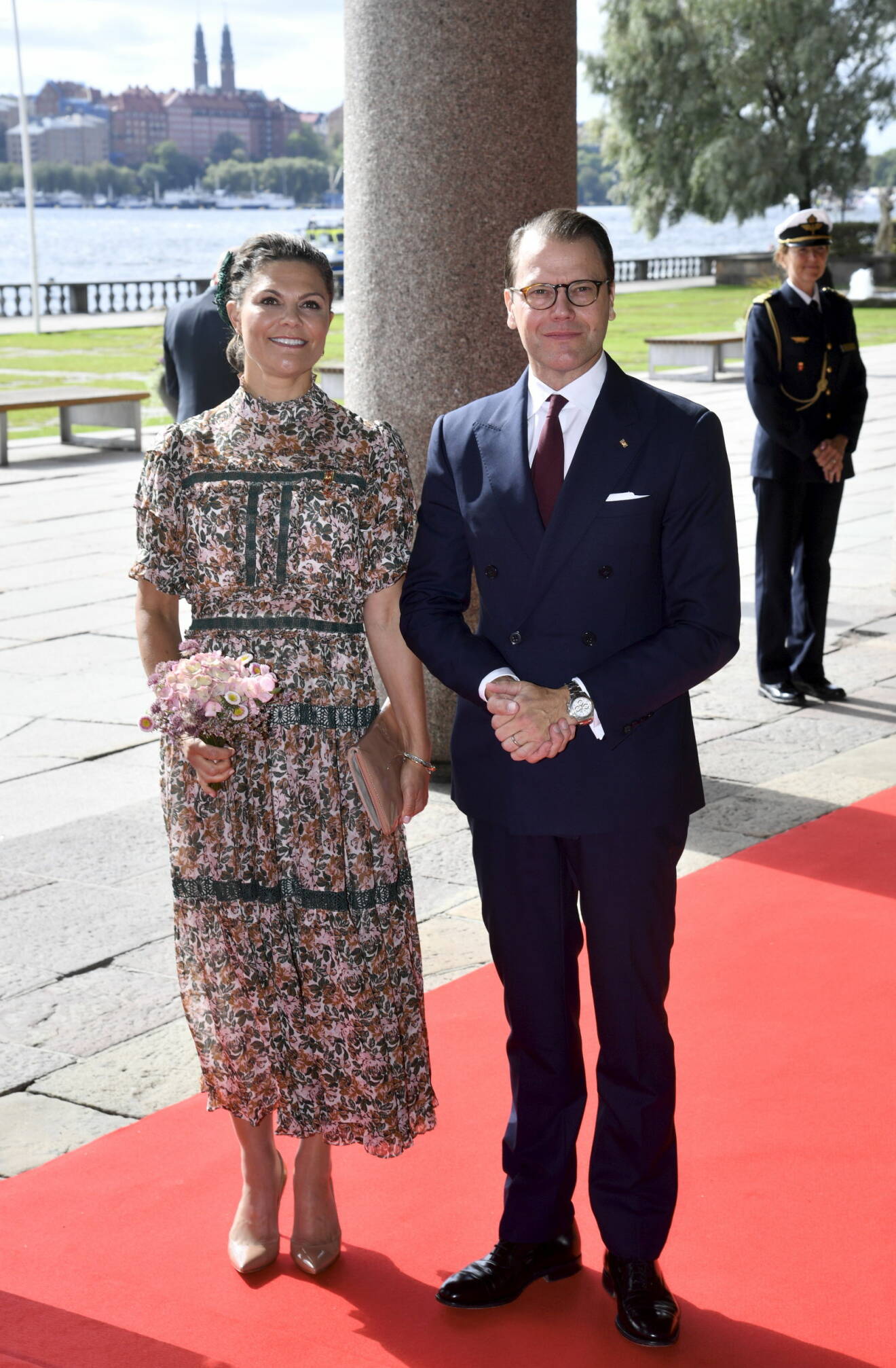 Kronprinsessan Victoria vid Stockholms stadshus tillsammans med prins Daniel