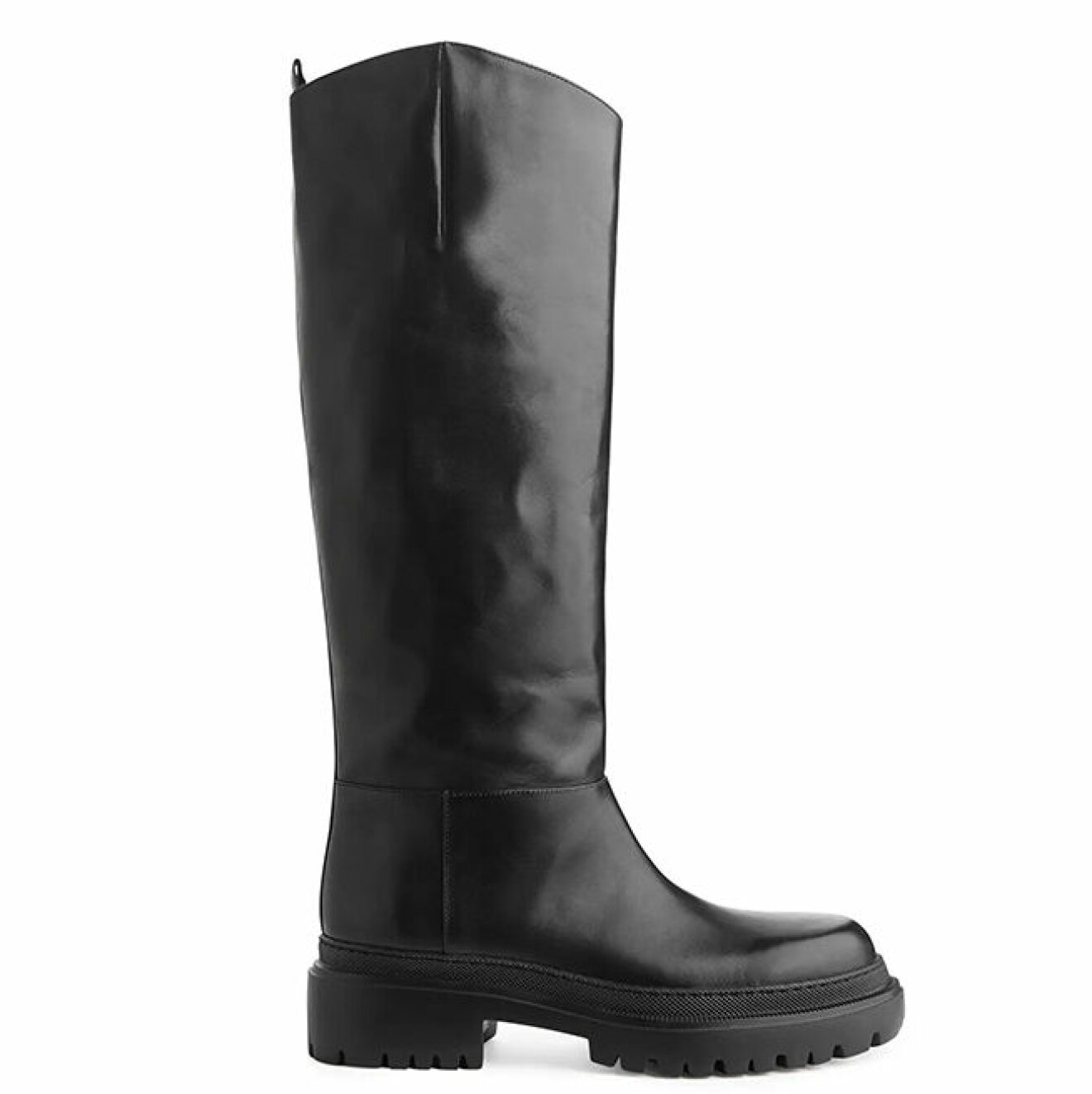 svarta chunky boots i läder från Arket hösten 2021
