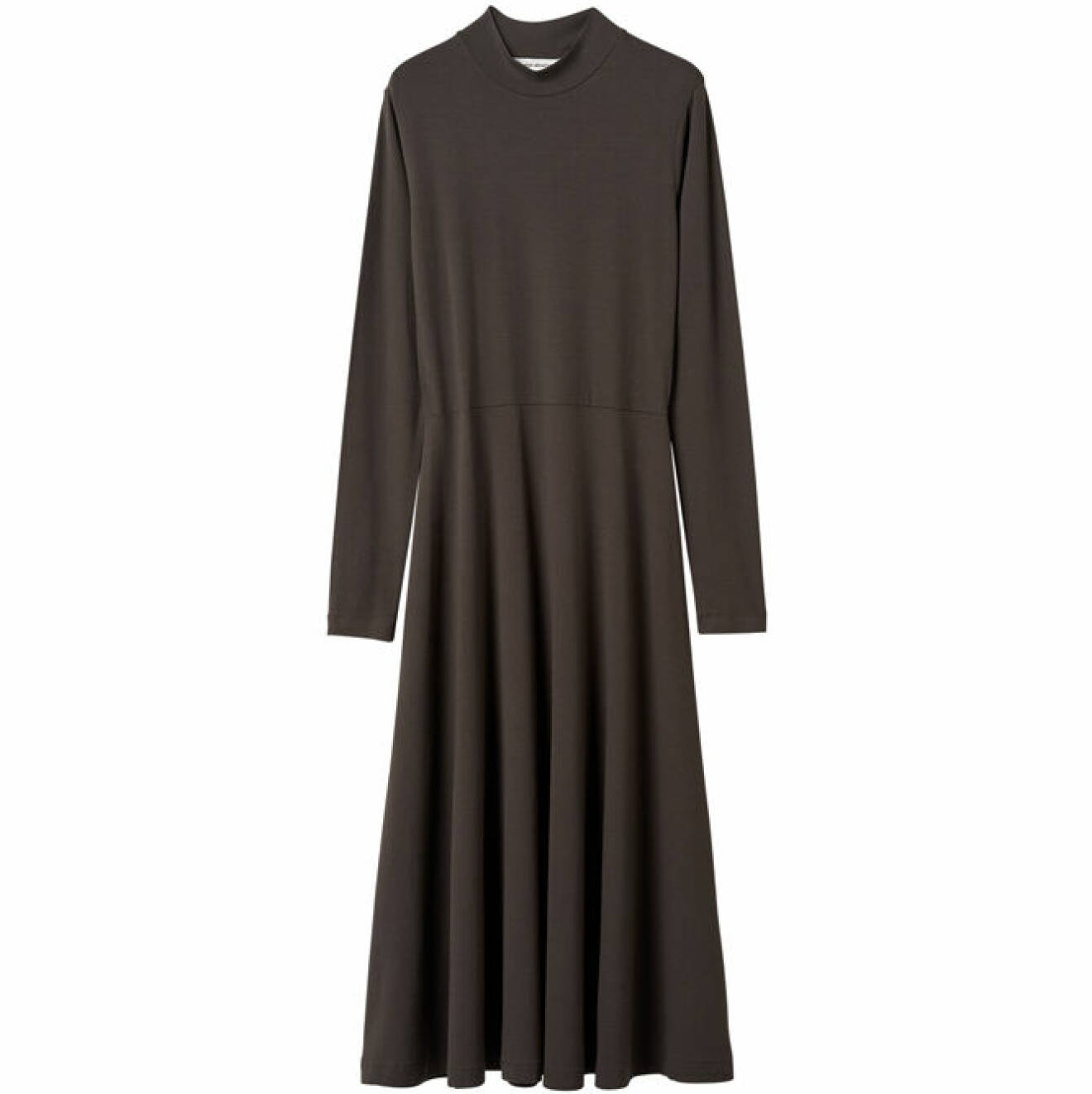 långärmad mörkbrun klänning till basgarderob