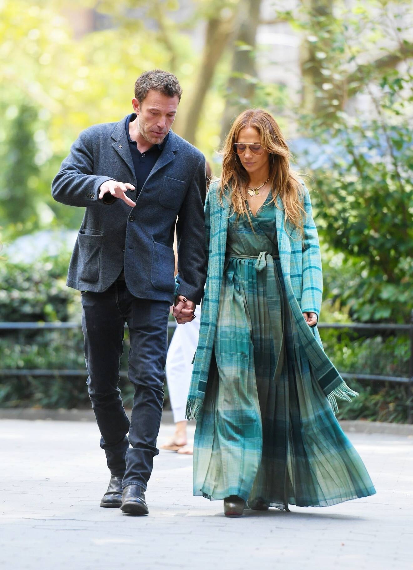 Jennifer Lopez och Ben Affleck på promenad i september 2021.