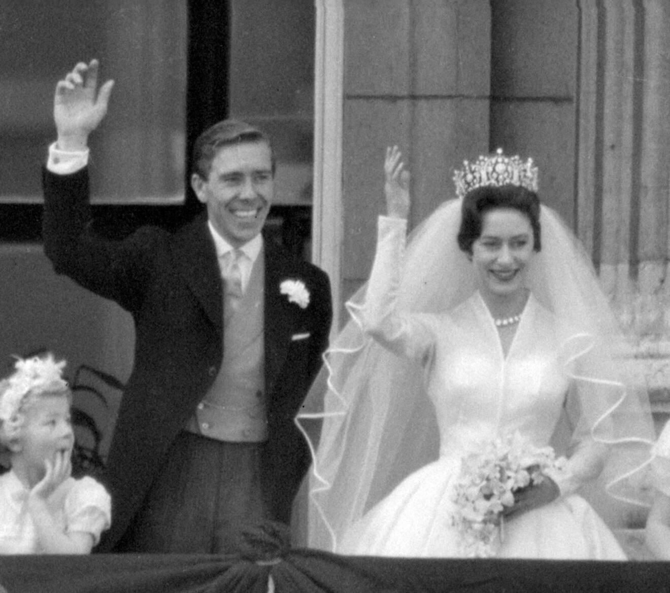 Anthony Amstong-Jones och prinsessan Margaret vid bröllopet 1960.