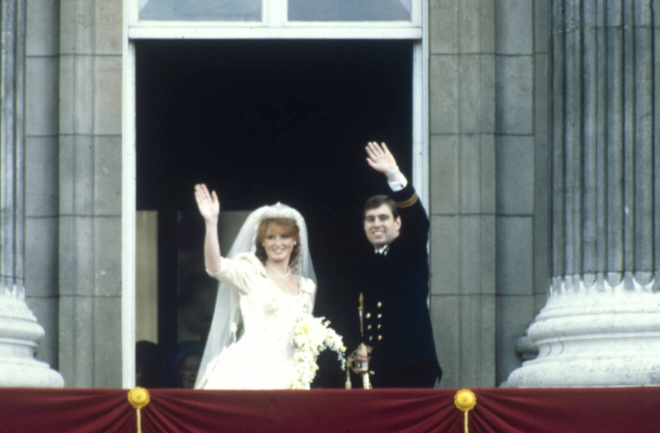 Sarah Ferguson och prins Andrew vid bröllopet 1986.