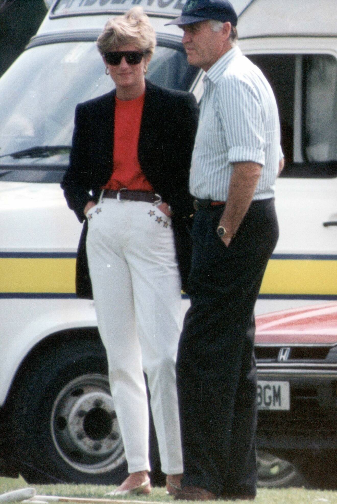 Prinsessan Diana i vita jeans med stjärnor, i maj 1992.