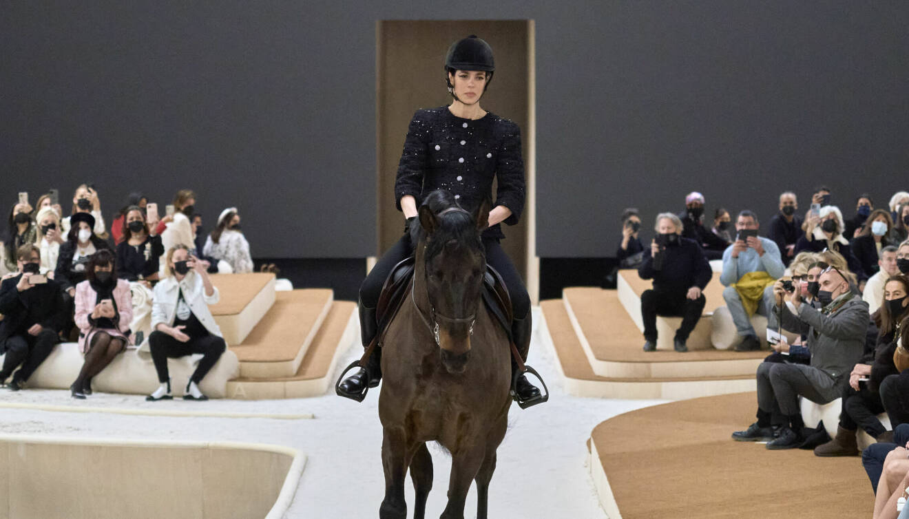 Chanel visade häst på catwalken