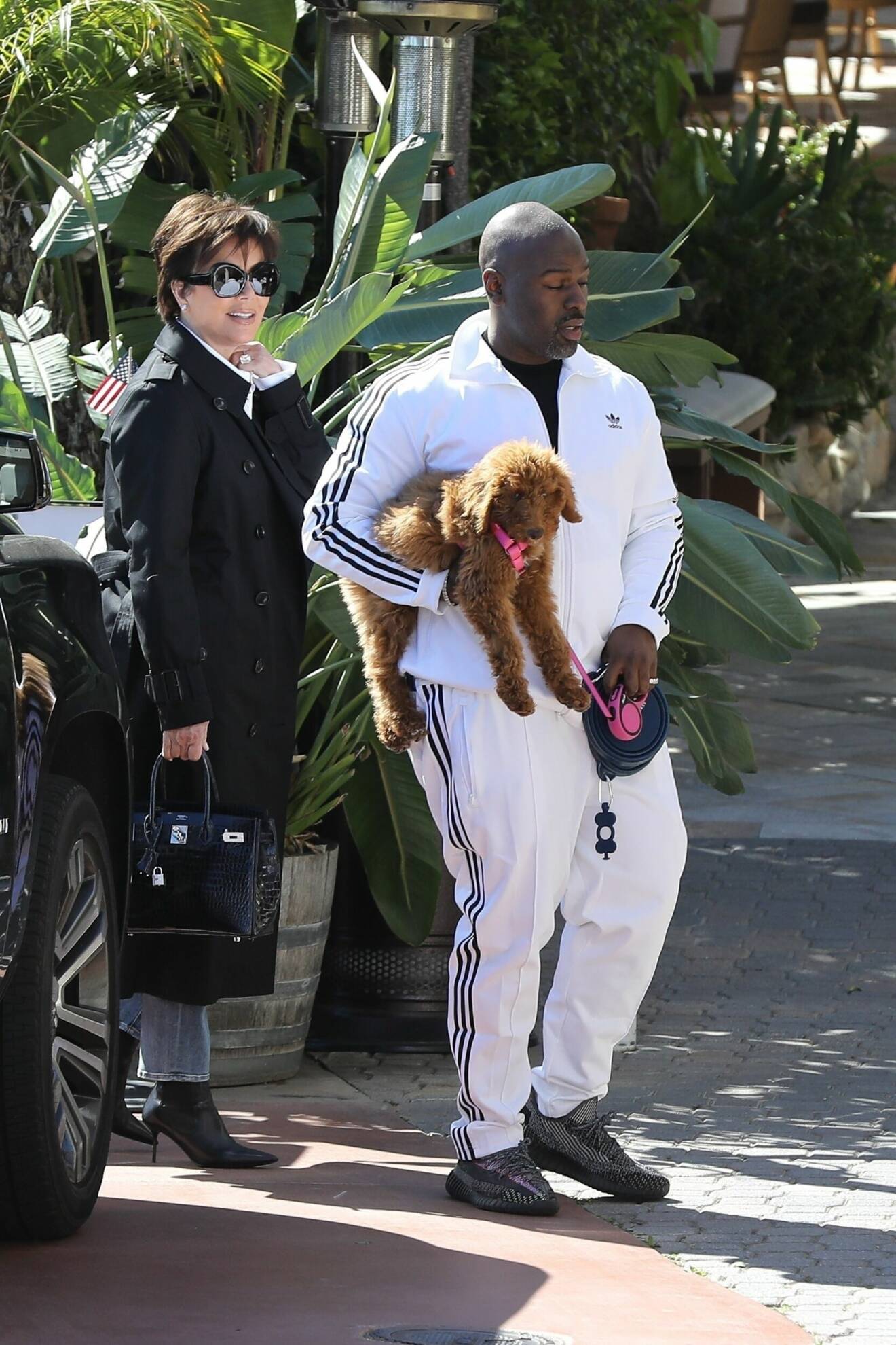 Kris Jenner och hennes hund