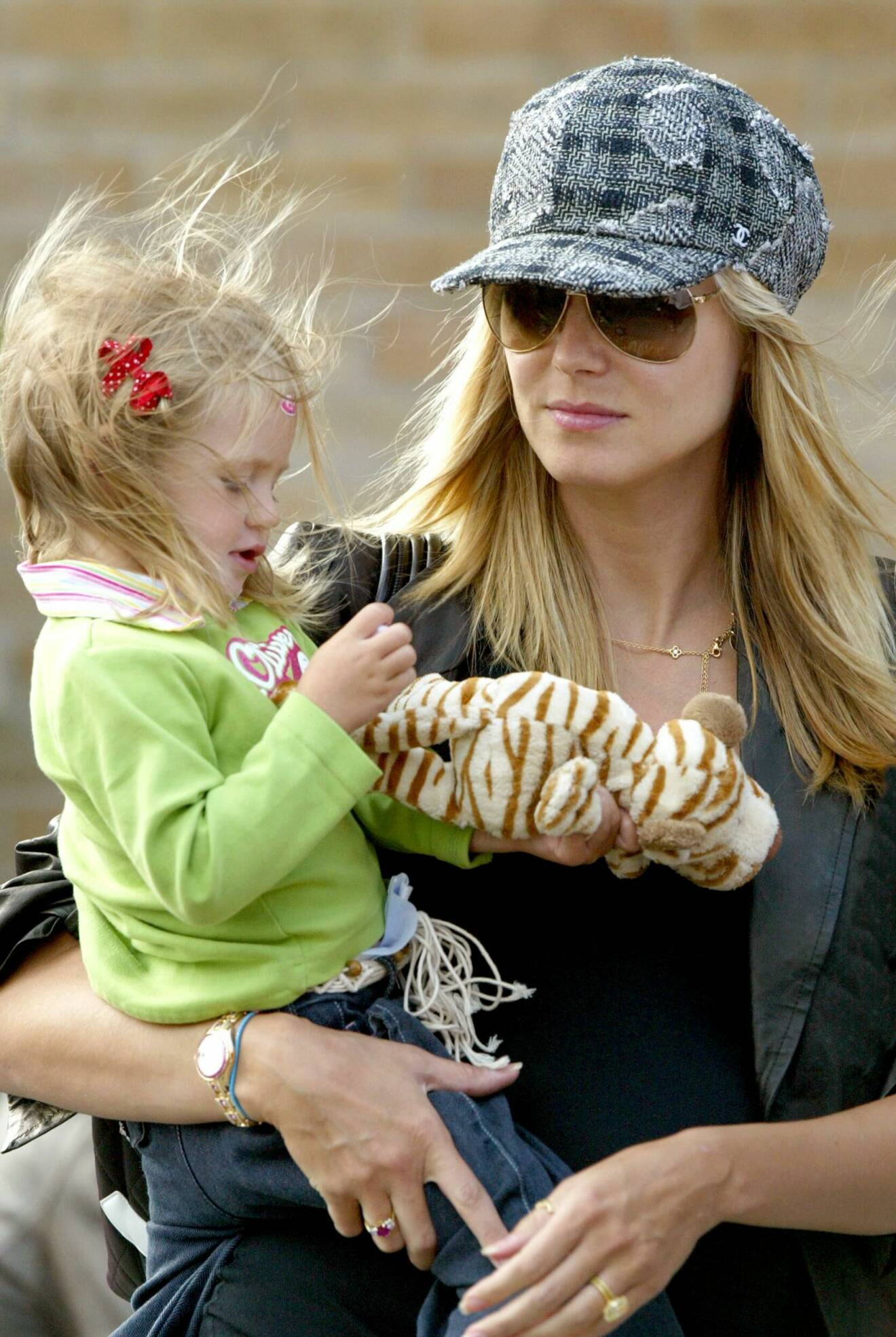 Heidi Klum med dottern Leni på armen