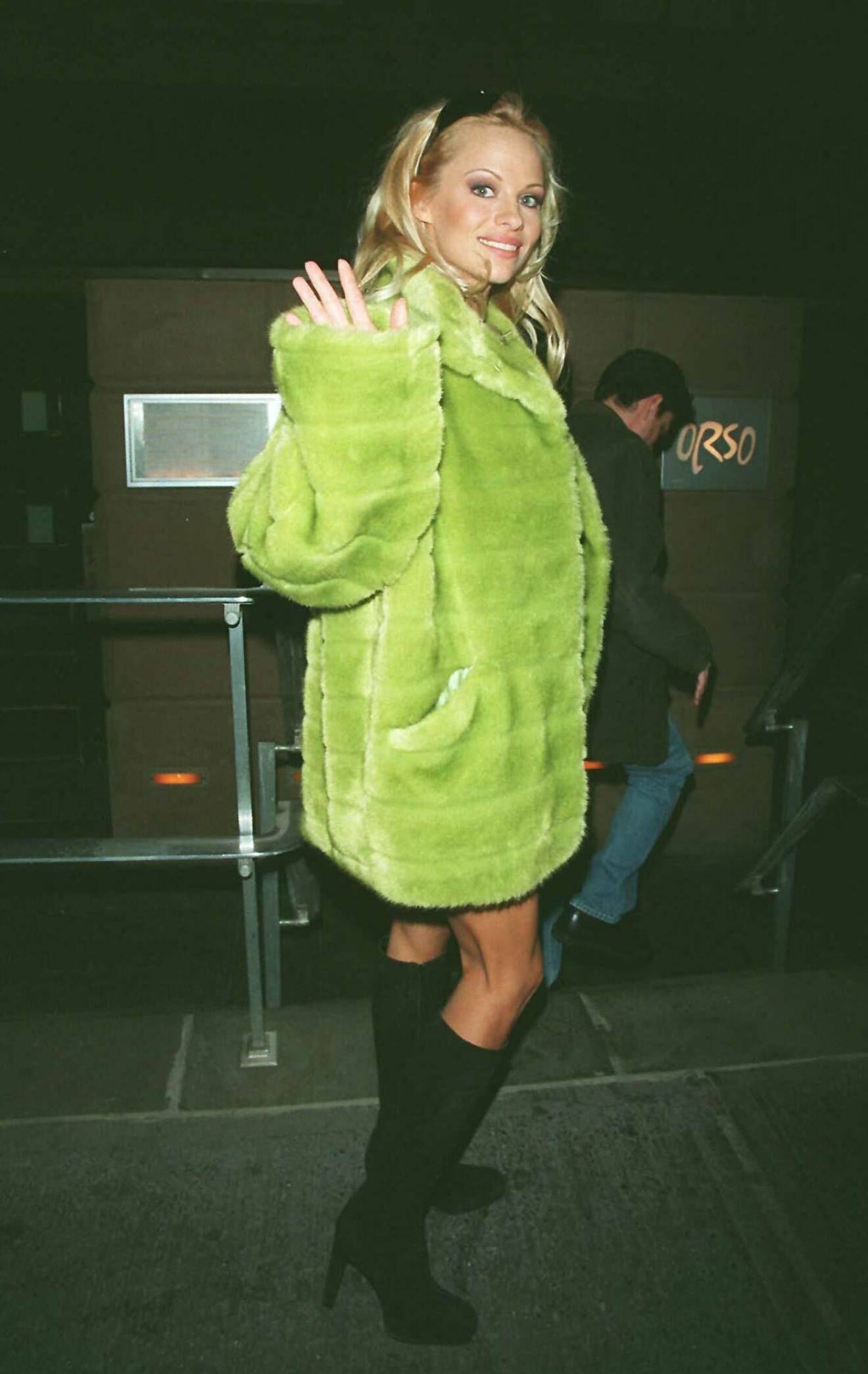 Pamela Anderson på väg till middag på restaurangen Orso i New York, 1997.