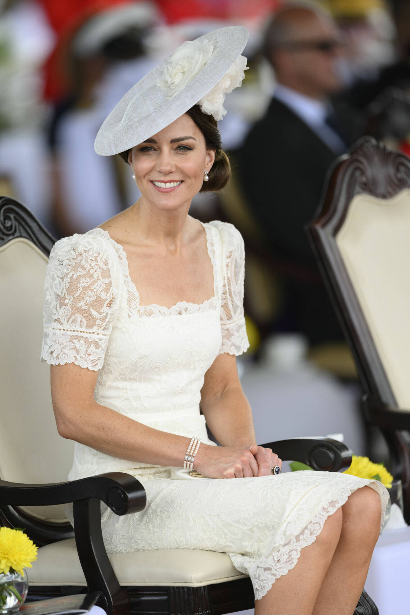 Kate Middleton i vit spets