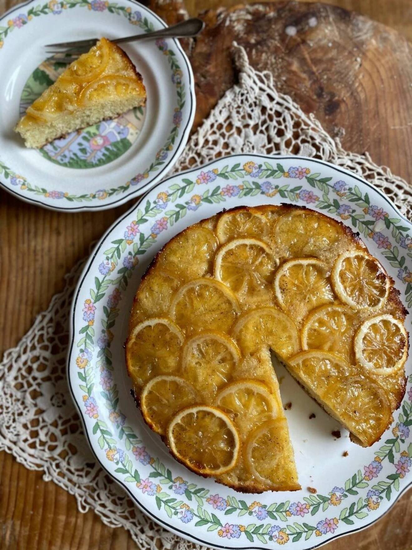 Recept på en god kaka med citron och olivolja.