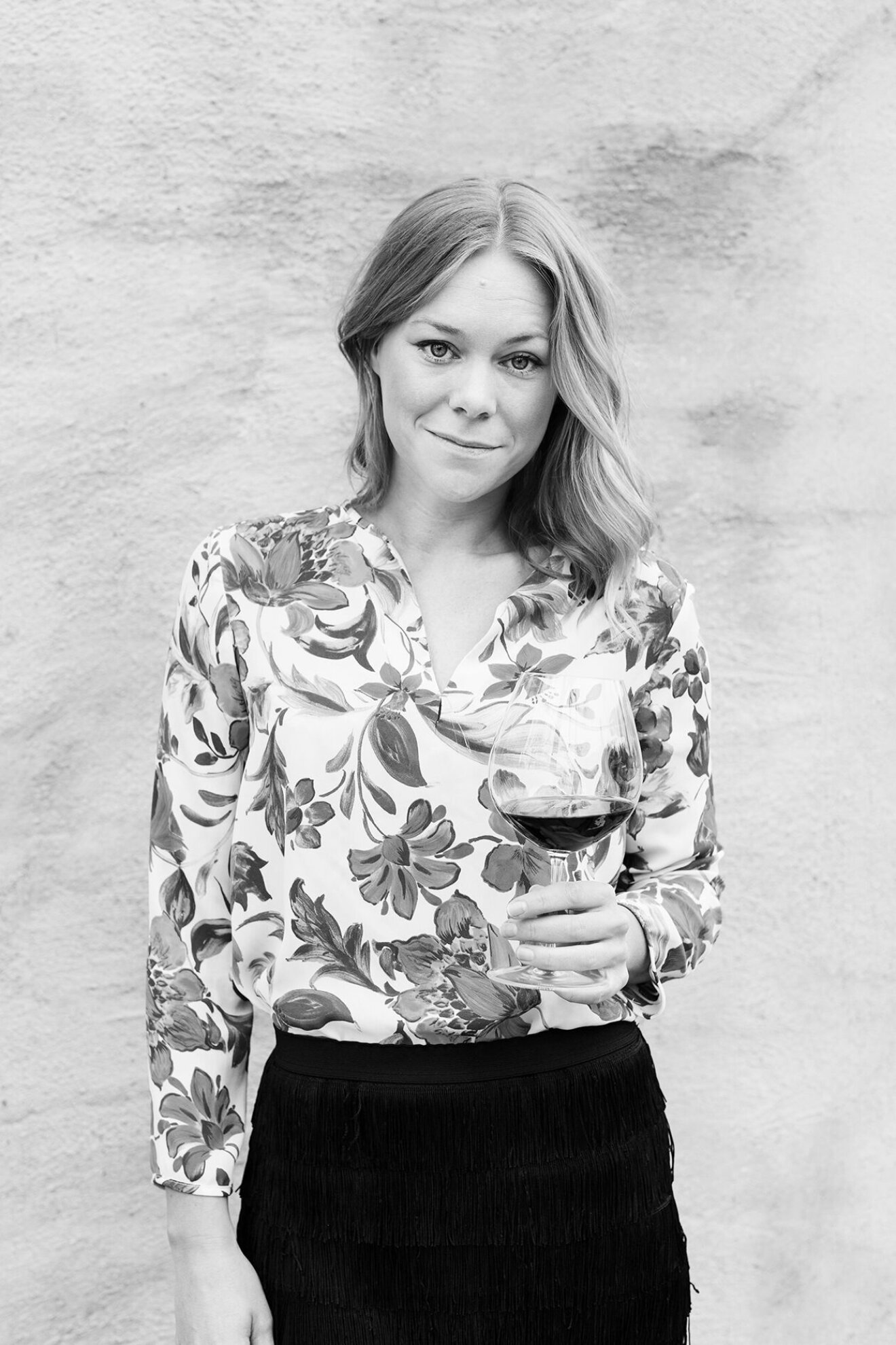 Maya Samuelsson är ELLE mat &amp; vins dryckesexpert, utbildad sommelier och delägare i familjeföretaget Vinkällan dryckesutbildningar.