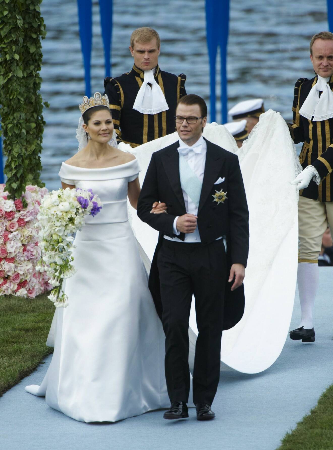 Kronprinsessan Victoria i svensk design – brudklänning 2010