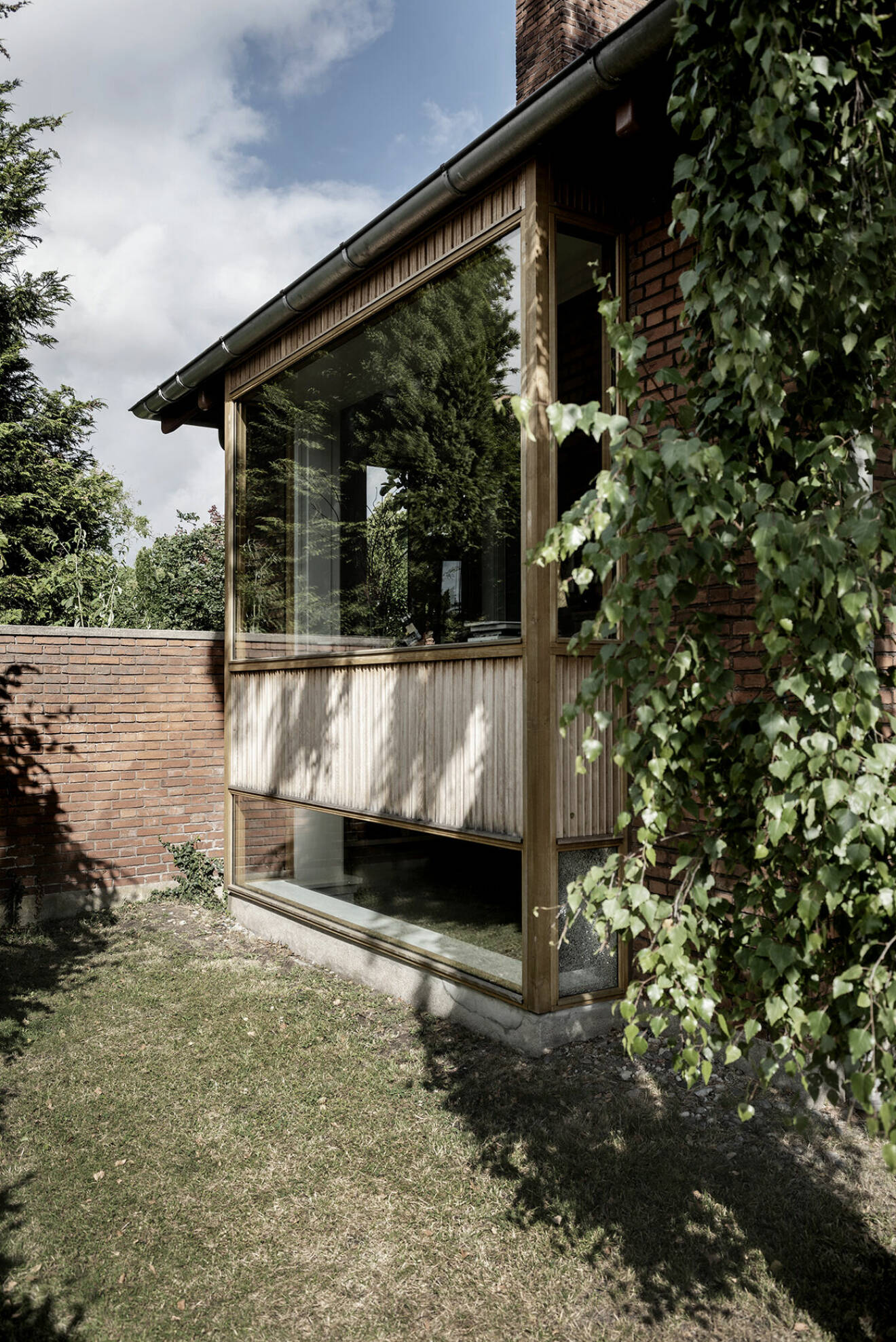 När Kirstine och maken Morten köpte huset i Hellerup 2011 var det viktigt för dem att respektera husets stil och anda.