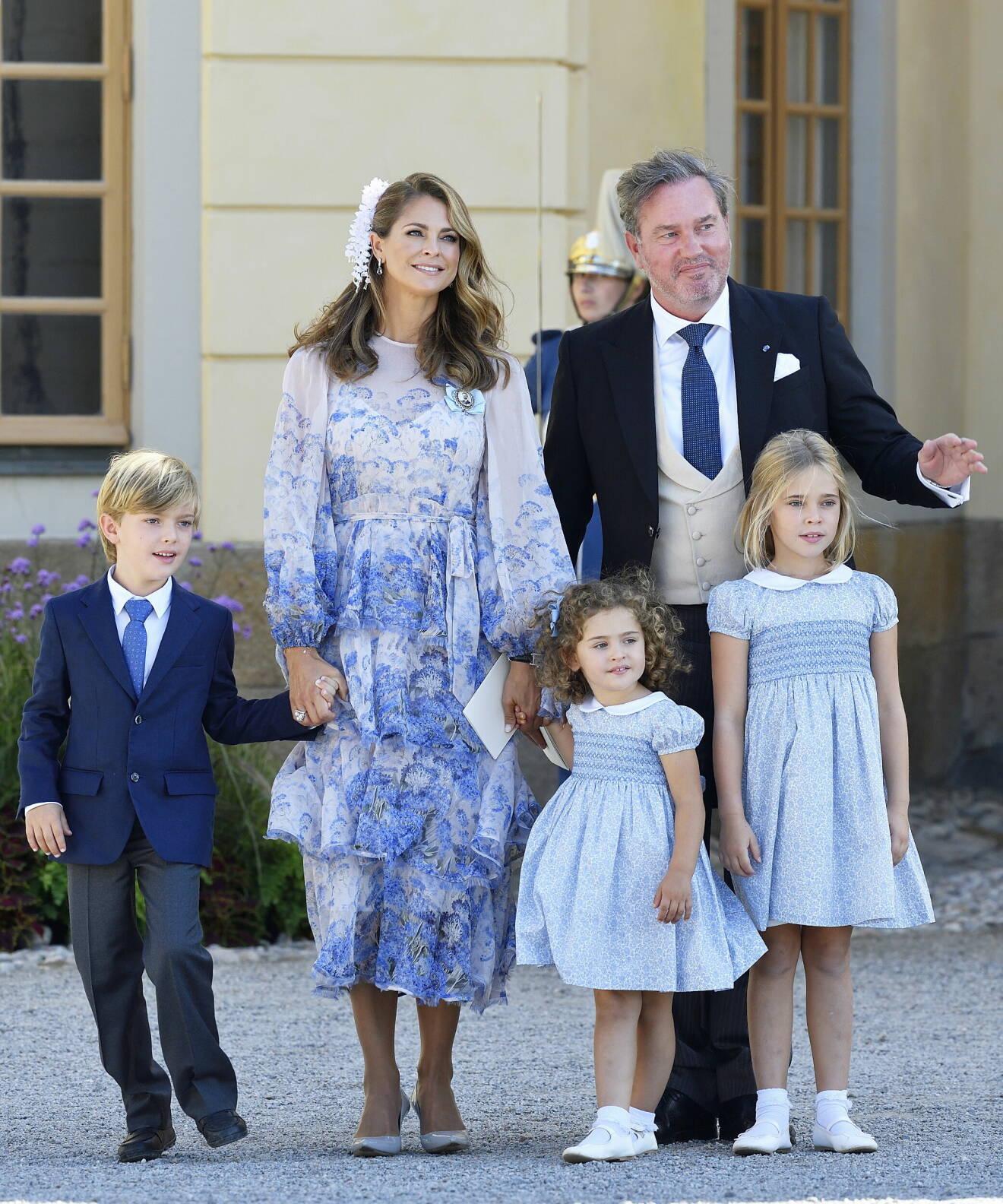 Prinsessan Madeleines sommarstil – blåblommig klänning