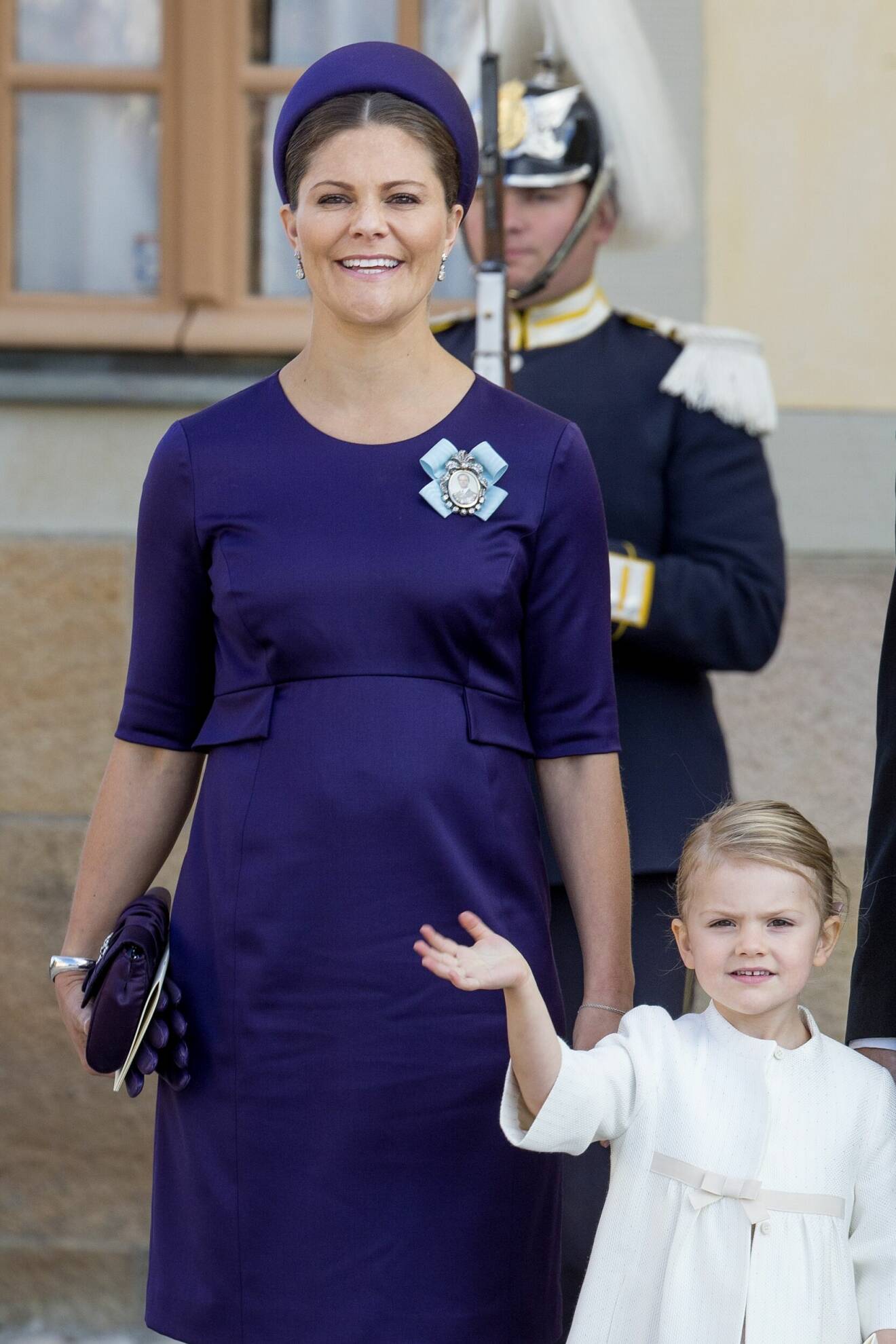Kronprinsessan Victoria gravid lila klänning