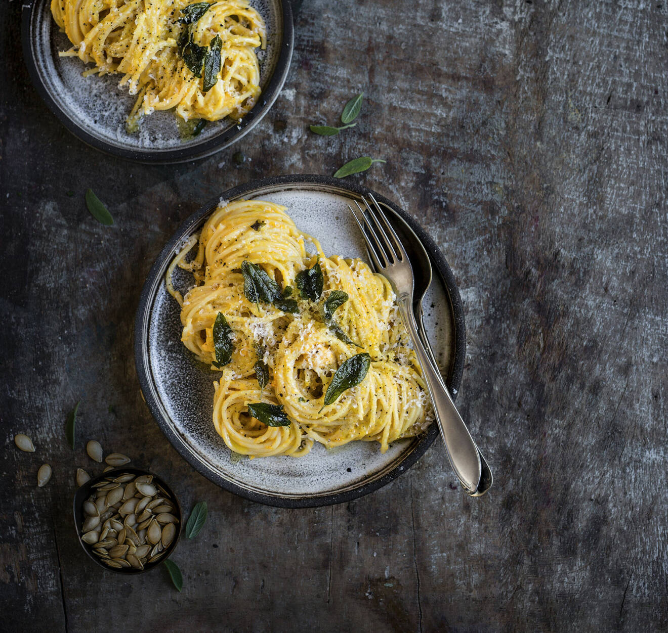 Recept på pasta med gräddig pumpasås