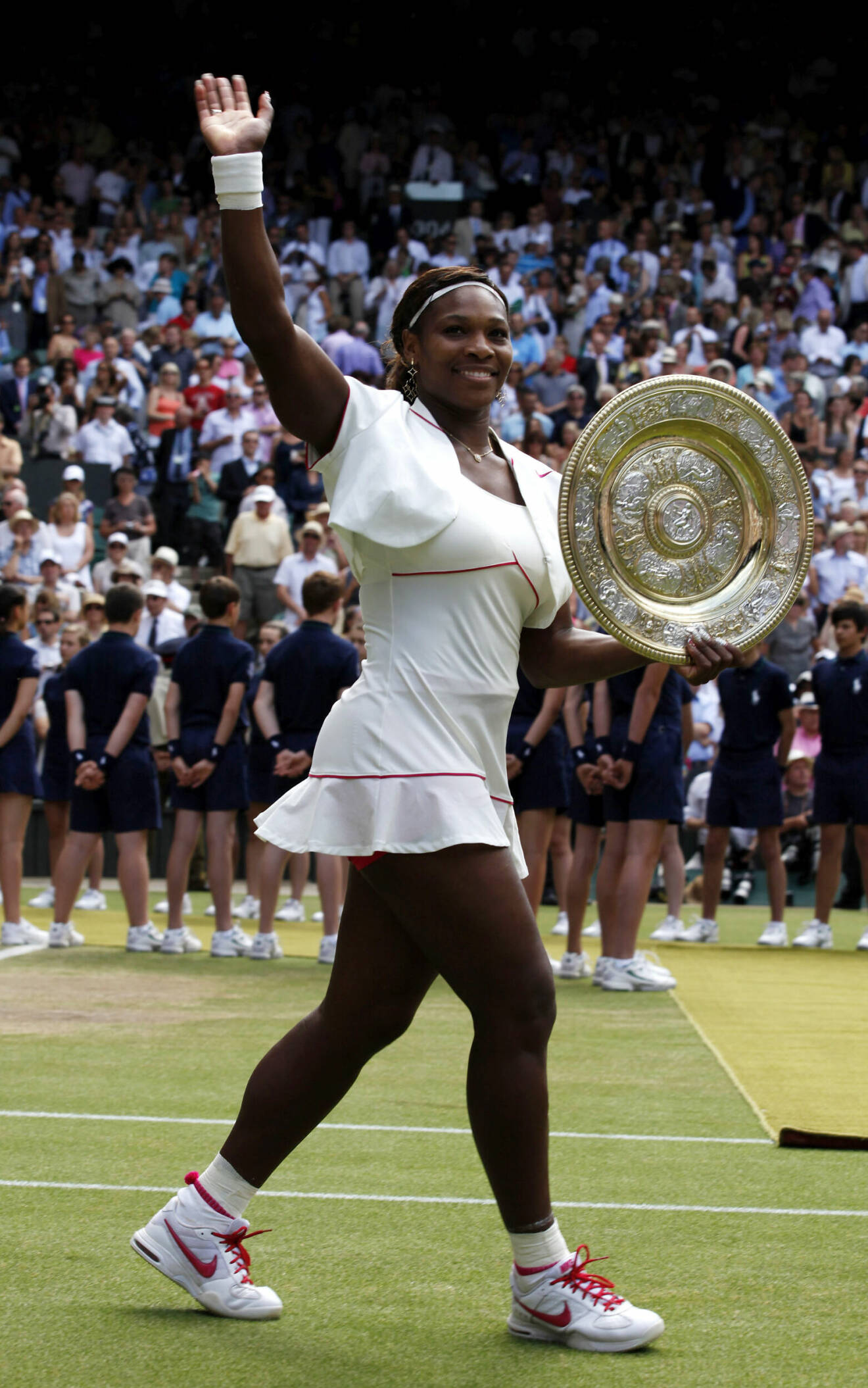 Serena Williams bästa tennislooks – vit look på Wimbledon 2010