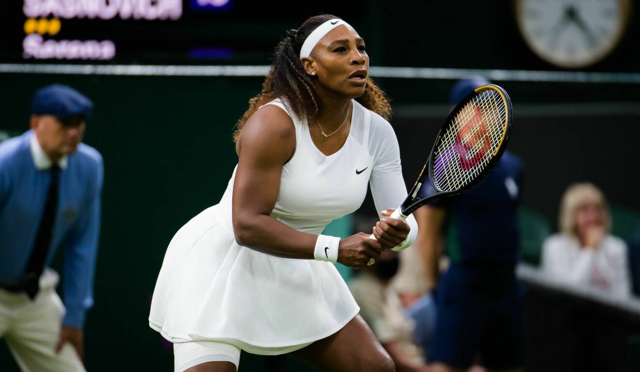 Serena Williams bästa tennislooks – vit look 2021