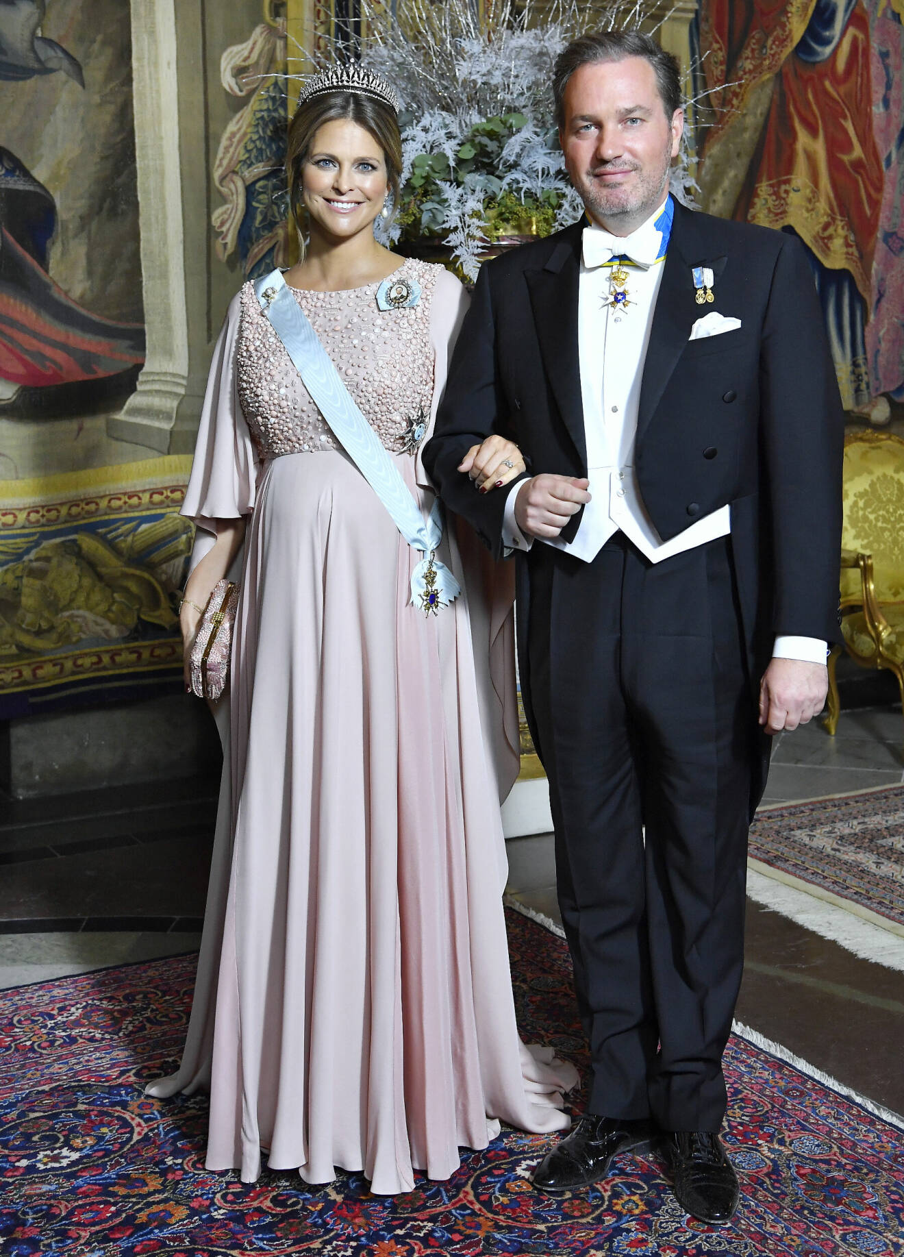 Prinsessan Madeleine återanvänder gravidklänning