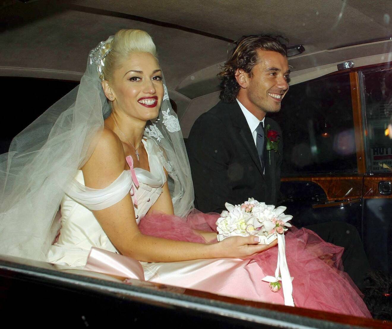 Gwen Stefani brudklänning 2002