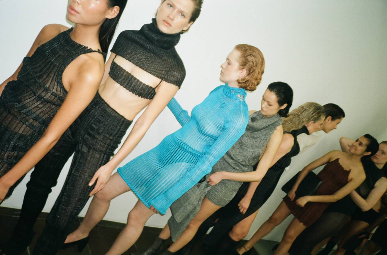 Backstage innan A. Roege Hove AW22-visning.