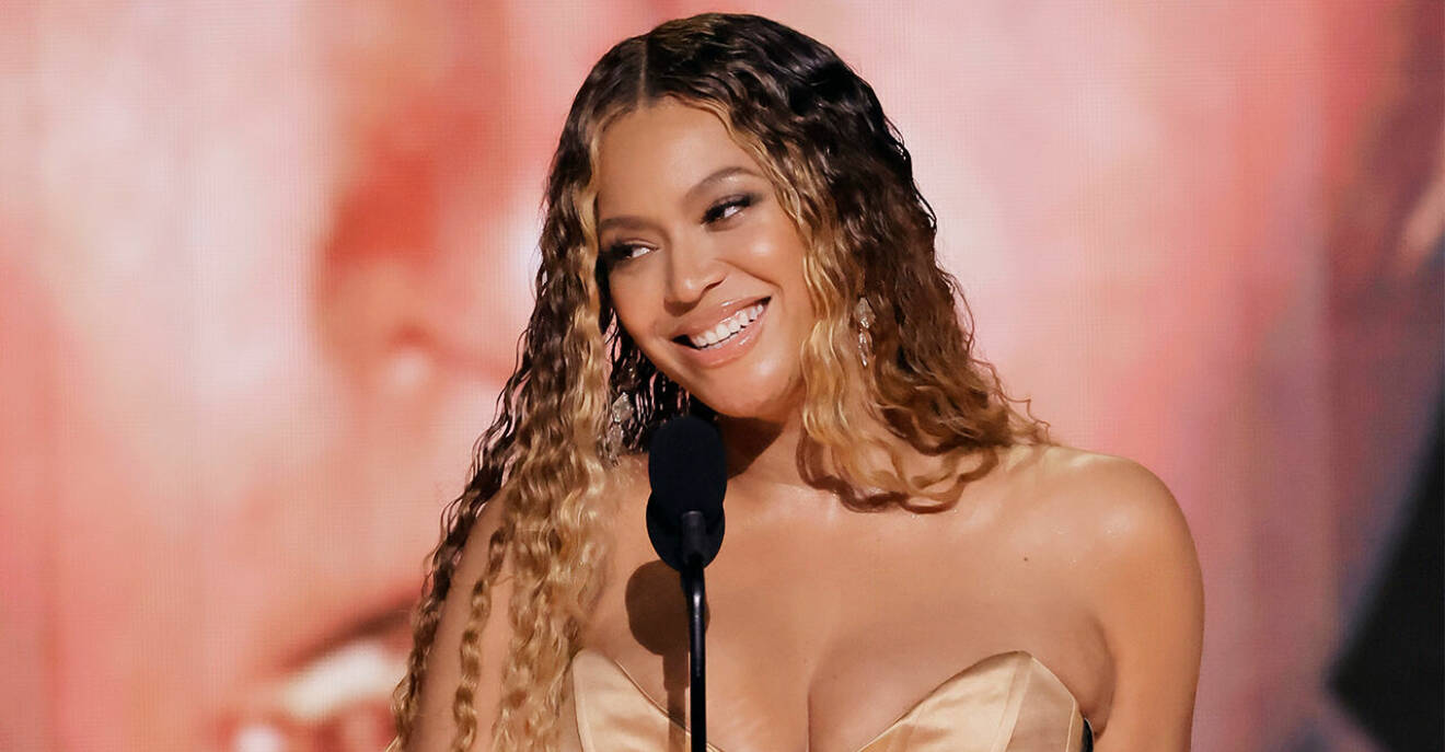 Beyoncé bar tre outfits på Grammy Awards 2023 – spana in
