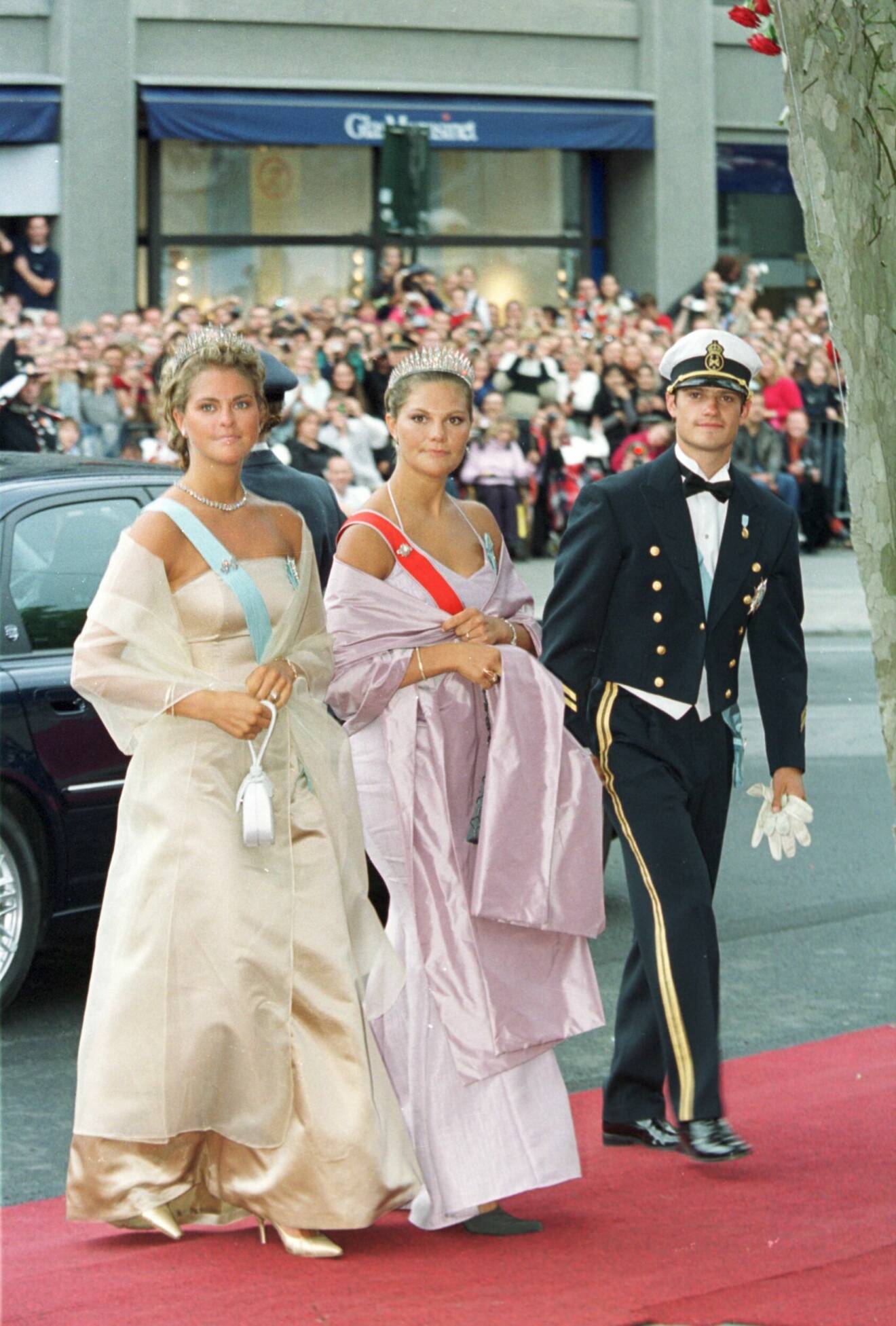 Victoria på bröllopet mellan Kronprins Haakon och Mette-Marit