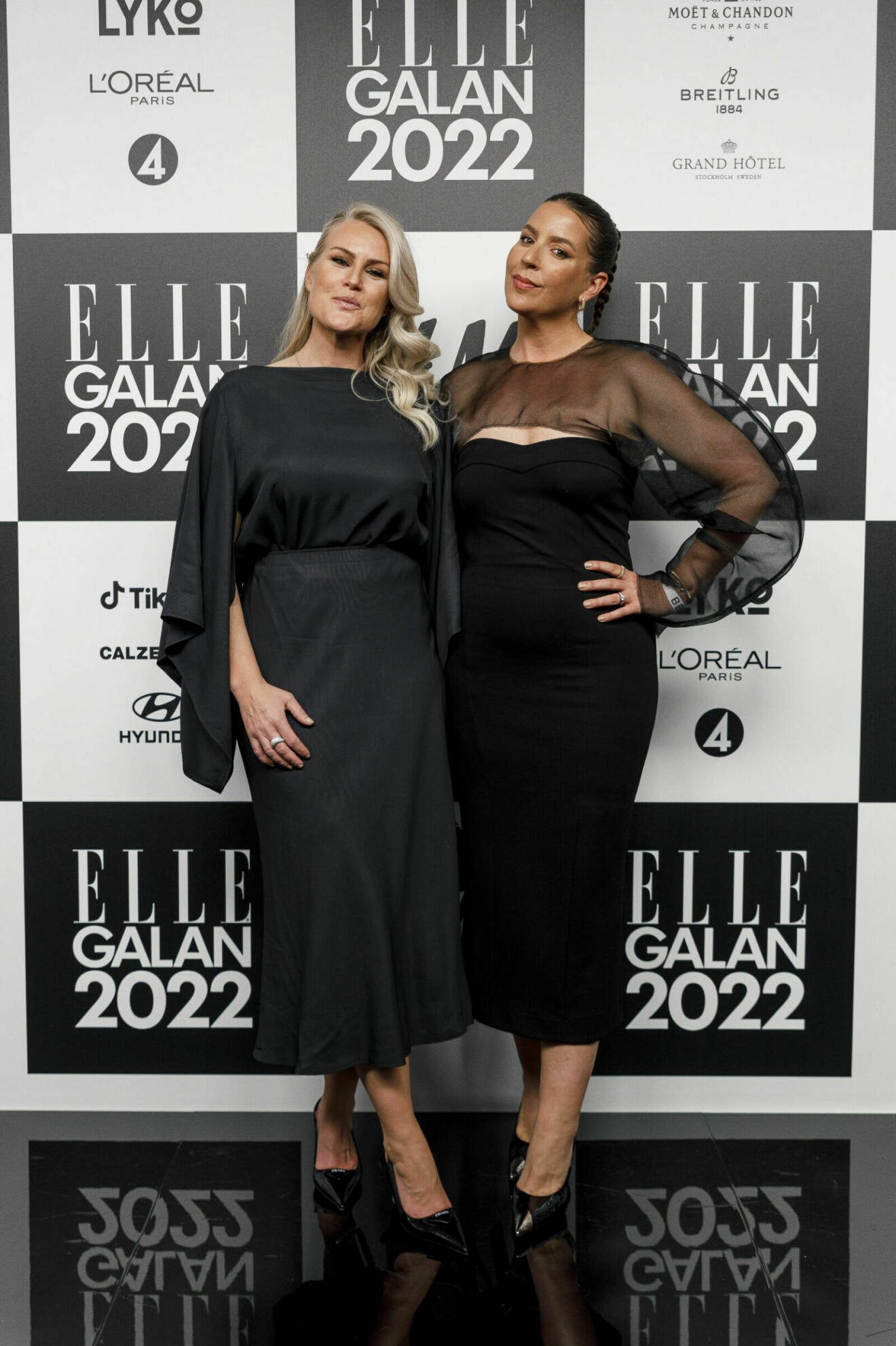 Frida Fahrman och Emma Unckel på ELLE-galan 2022.