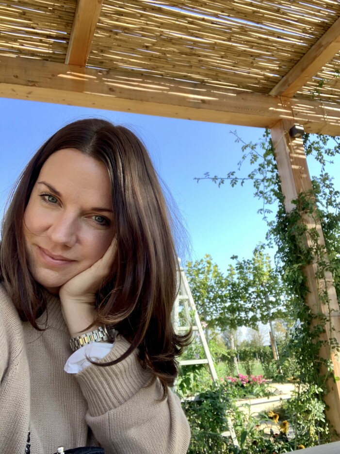 ELLEs Beautyredaktör Carin Hellman listar årets bästa foundations 2021. Bästa foundation 2020 bäst i test.