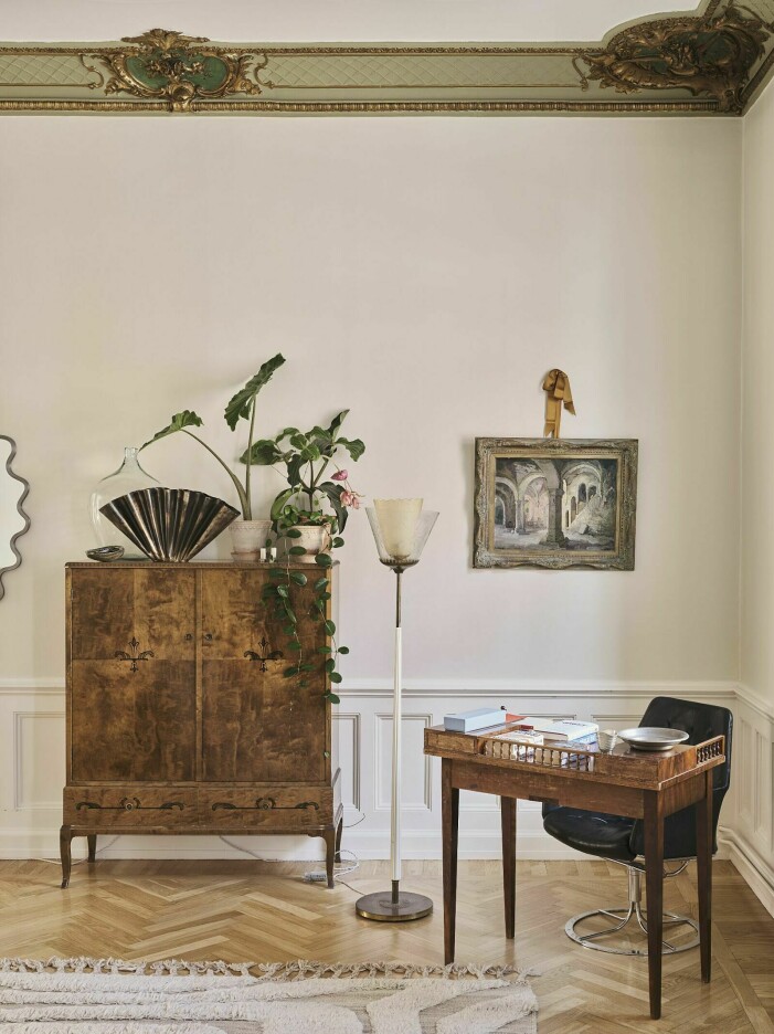 <span class=" bold" data-lab-bold_desktop="bold">Tips!</span> Samla snickerier i olika tappning i en och samma miljö för en naturnära enhetlighet. Foto: Andrea Papini. Inredningstips Sofia Wood Norrköping, snickerier i trä