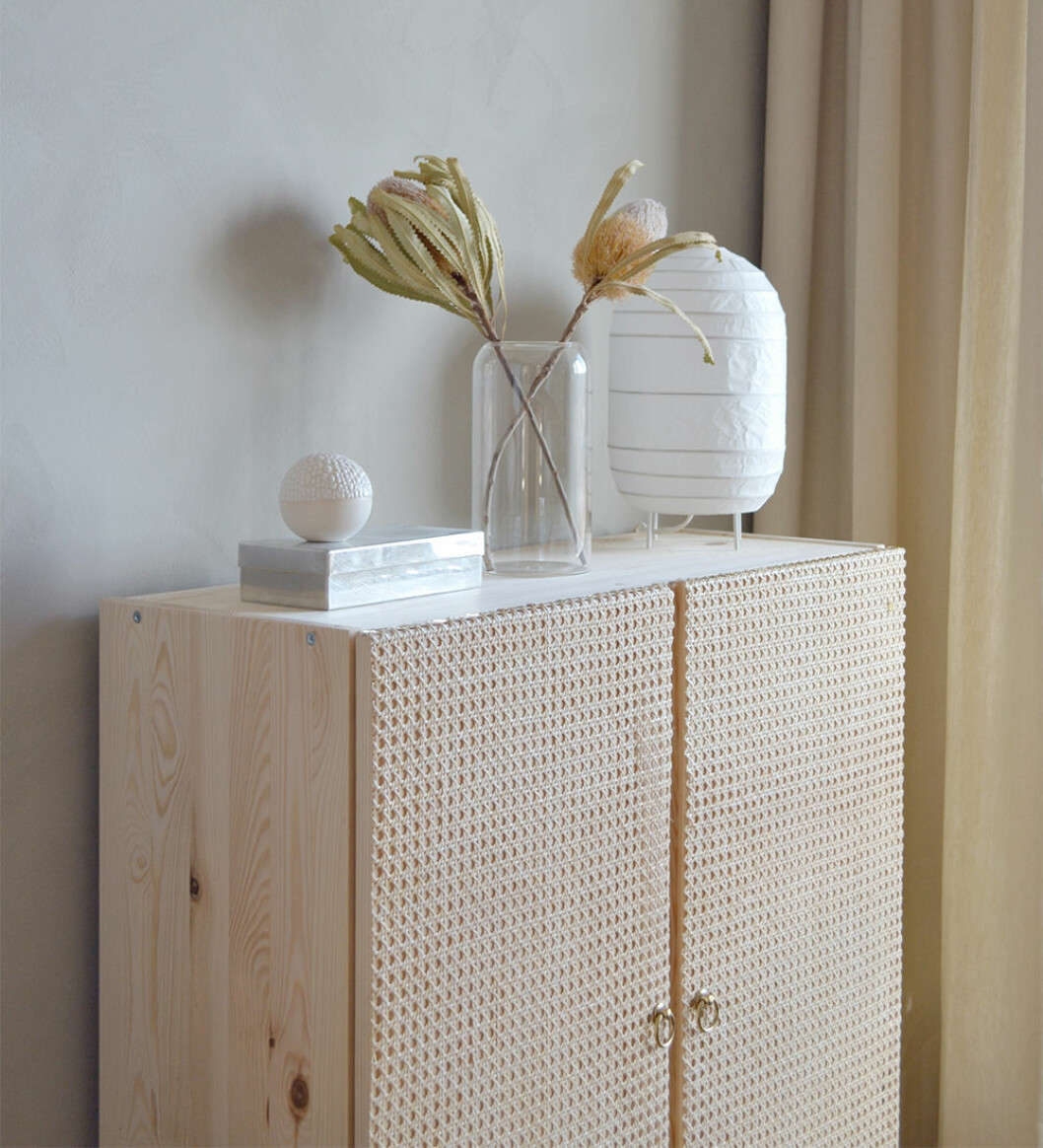 Foto:<a href="http://www.septemberedit.com/my-ivar-ikea-hack-the-final-result/" target="_blank" rel="noopener"> September Edit</a> Ivar Ikea Hack från September Edit