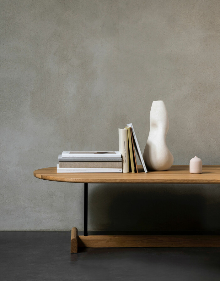 <span class=" italic" data-lab-italic_desktop="italic">Koku</span>, en kollektion med stilrena bord i trä. Foto: Fogia. Japanska influenser hos Fogias nya kollektion med Norm Architects
