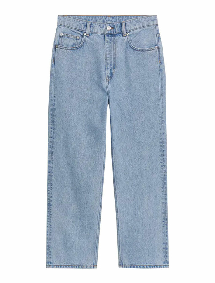ljusa jeans från arket
