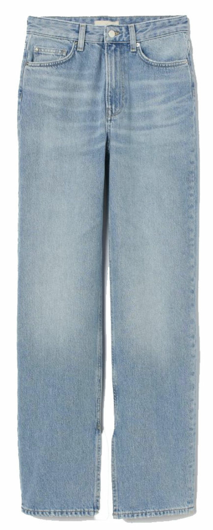 Jeans från H&M i rak modell med dekorativ slits vid byxornas benslut.