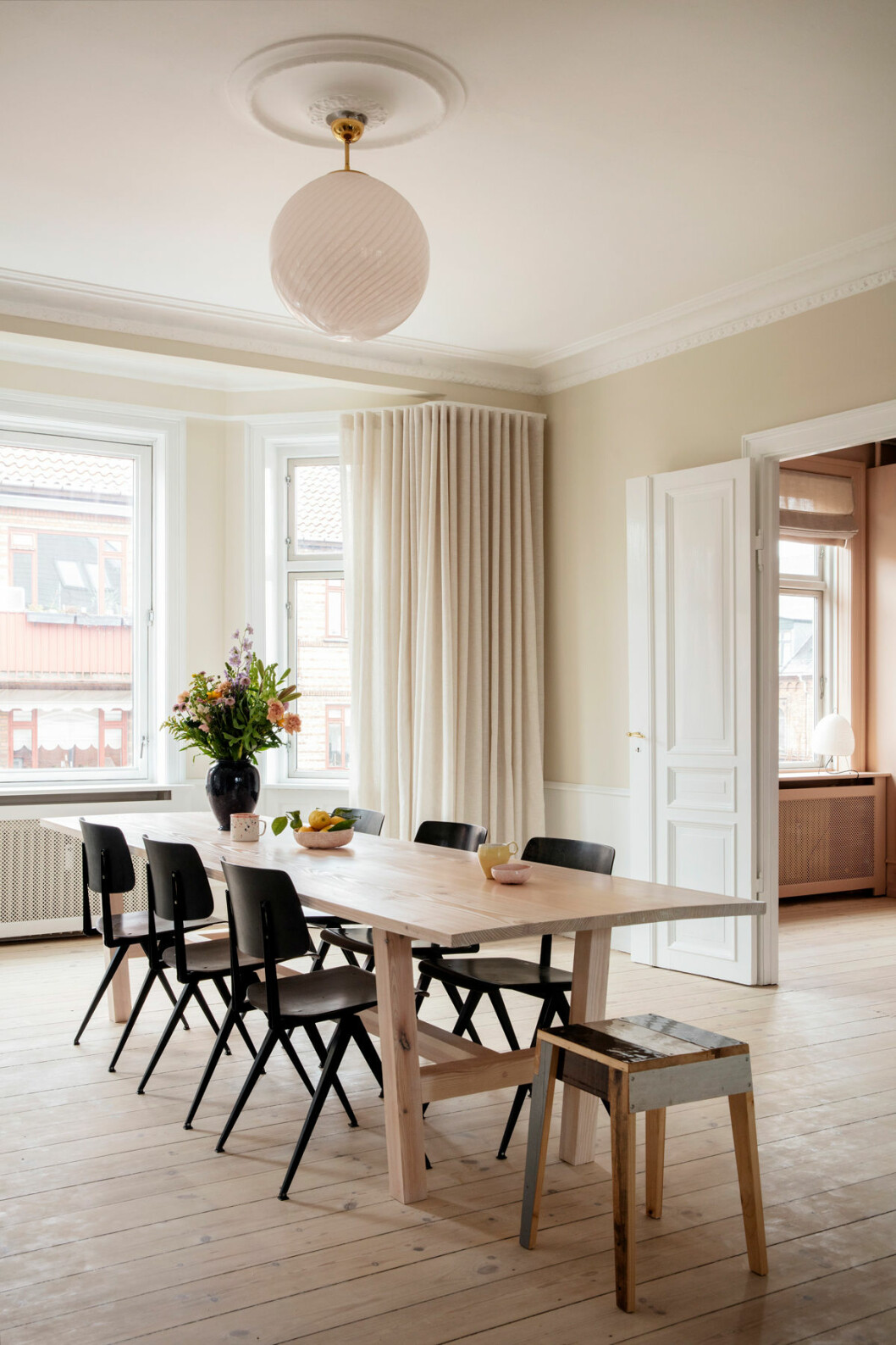 Hemma hos Josephine matsal ljuset gardin Elle decoration