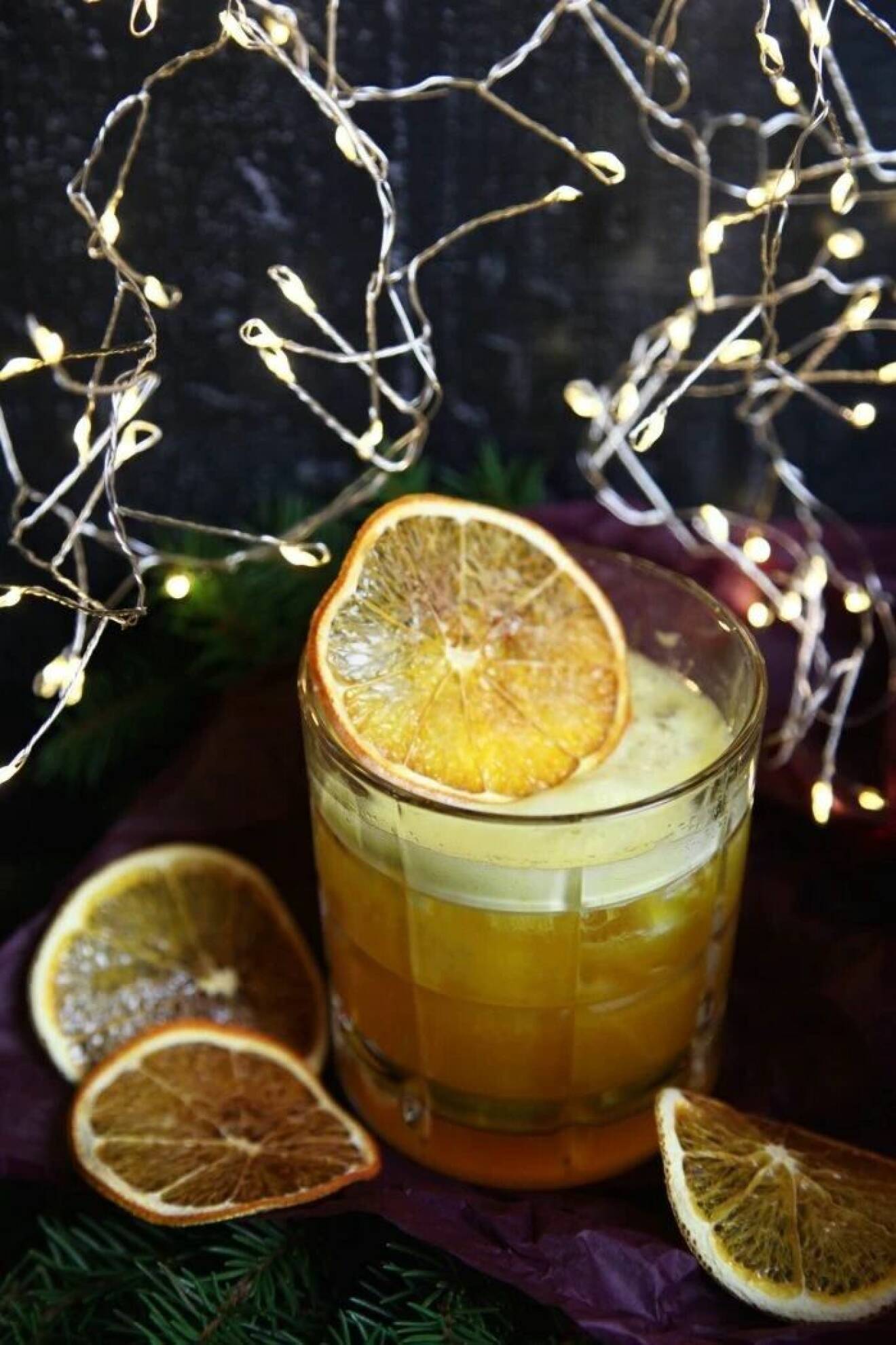 Juldrink med saffran, rom och apelsin av catarina könig