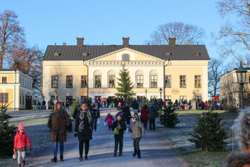 Julmarknad på Taxinge Slott. Foto: <a href="http://flunischristmas.blogg.se/2015/november/julmarknad-pa-taxinge-slott.html" target="_blank" rel="noopener">Flunis</a>