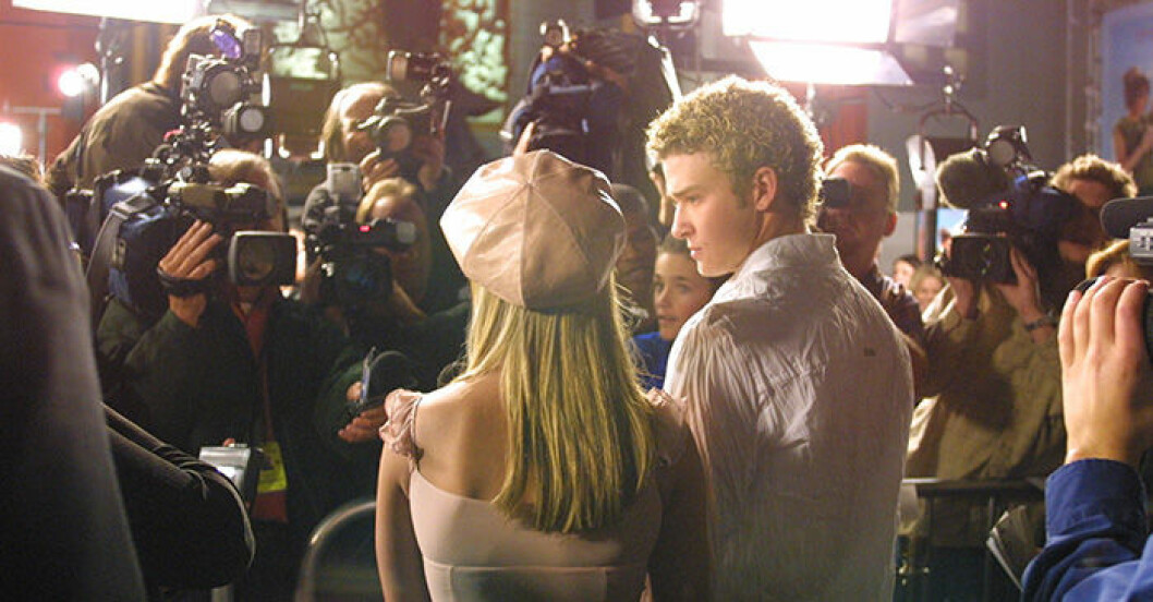 En bild på Britney Spears och Justin Timberlake år 2002.