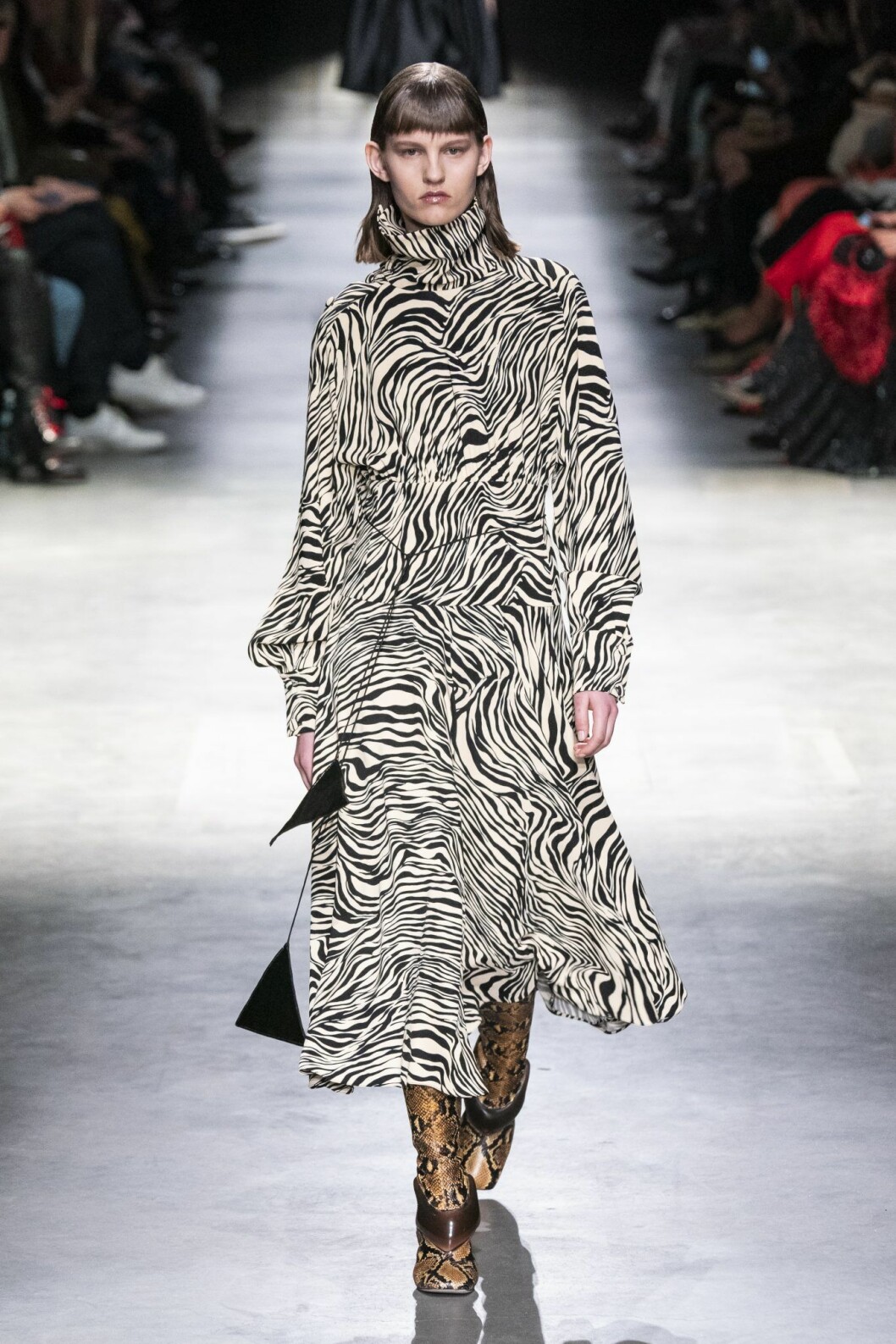 Christopher Kane AW20 Zebraprint klänning