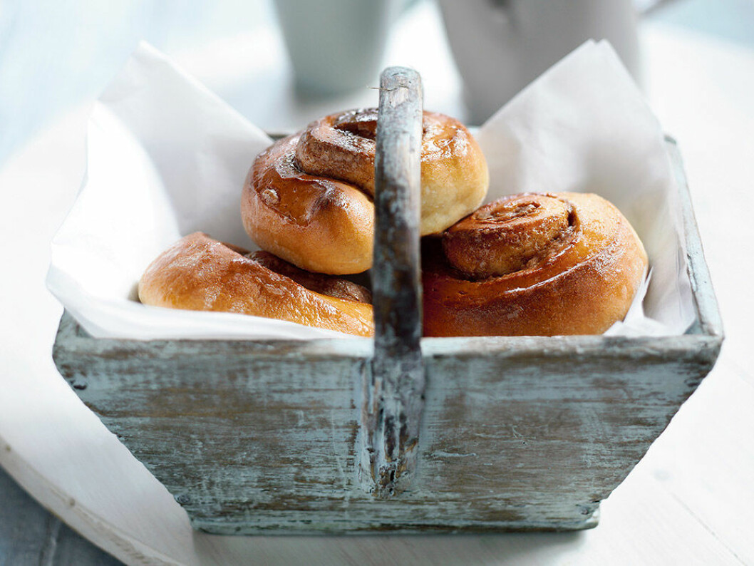 Kanelbullar med glasyr. Kanelbullar med glasyr.